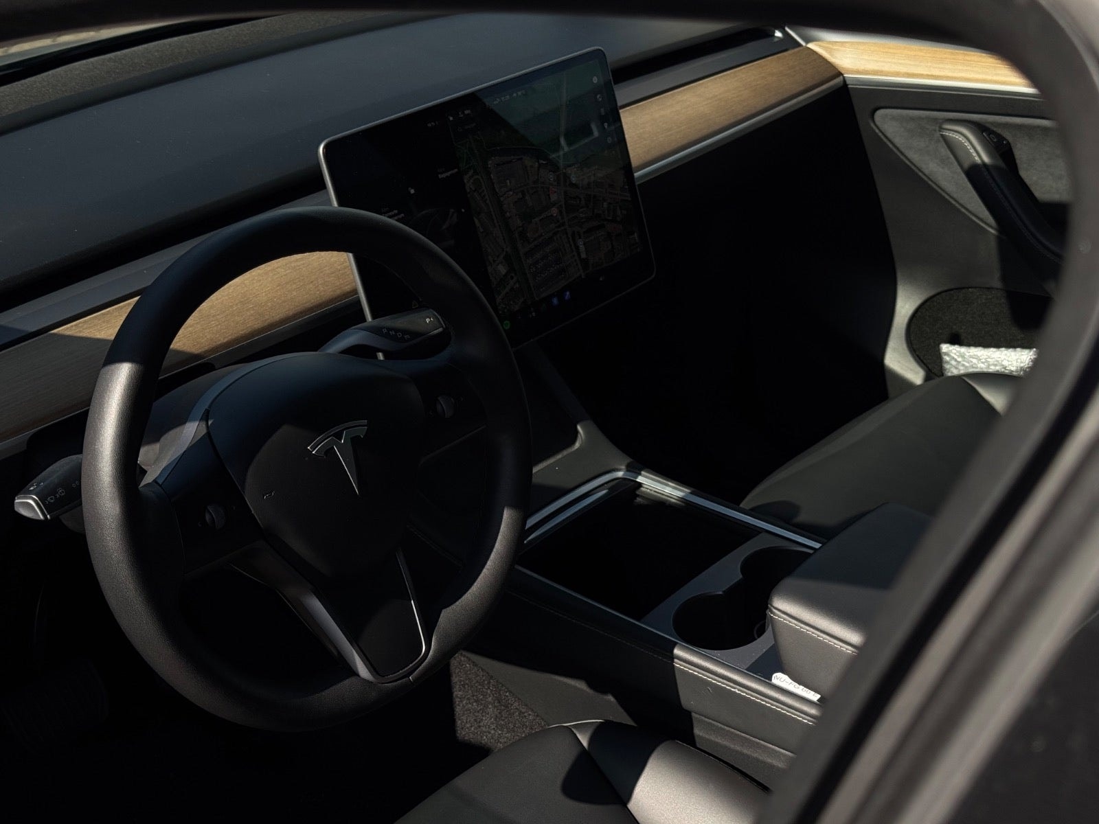 Tesla Model Y til salg hos Nabilli