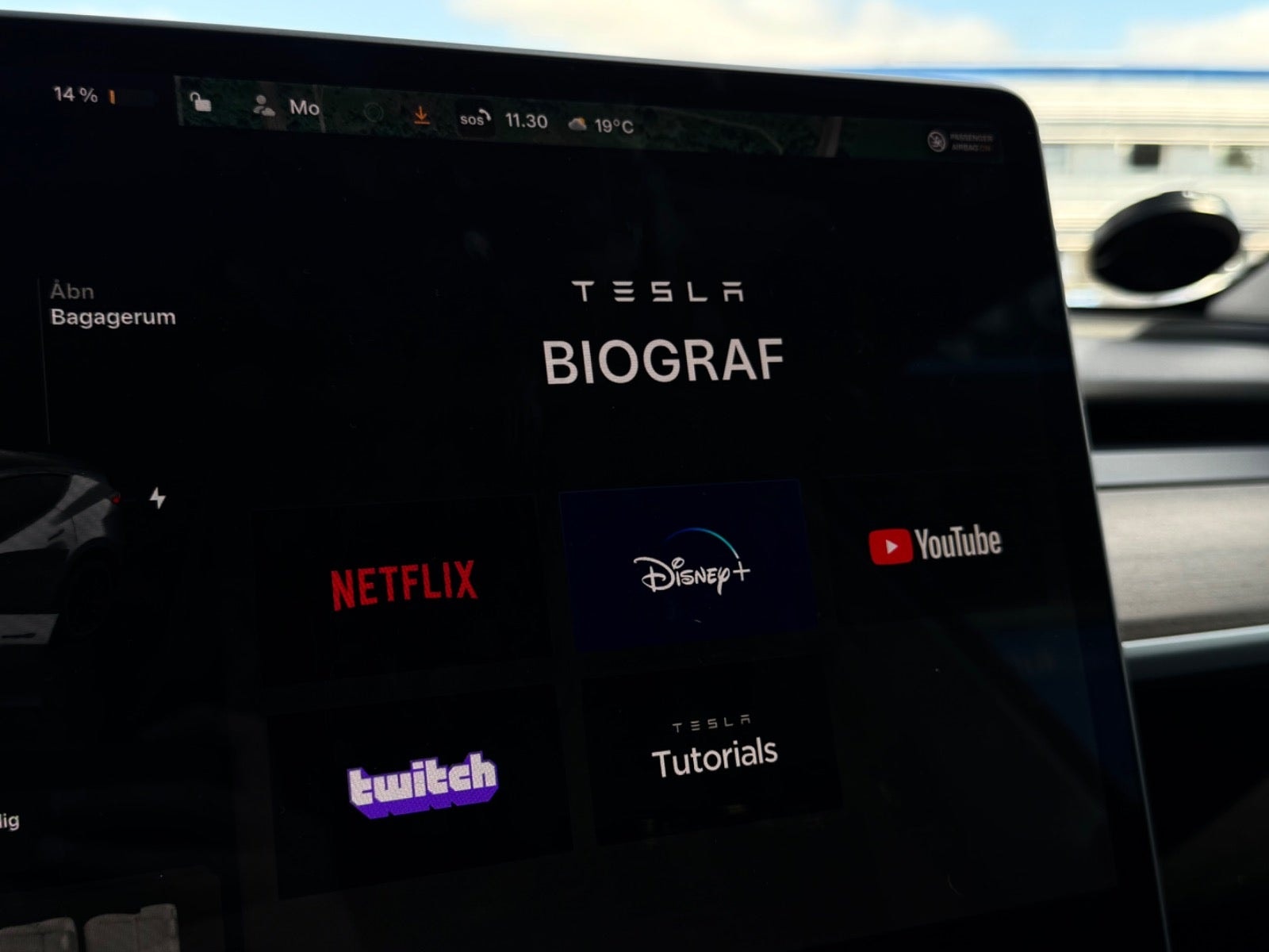 Tesla Model Y til salg hos Nabilli