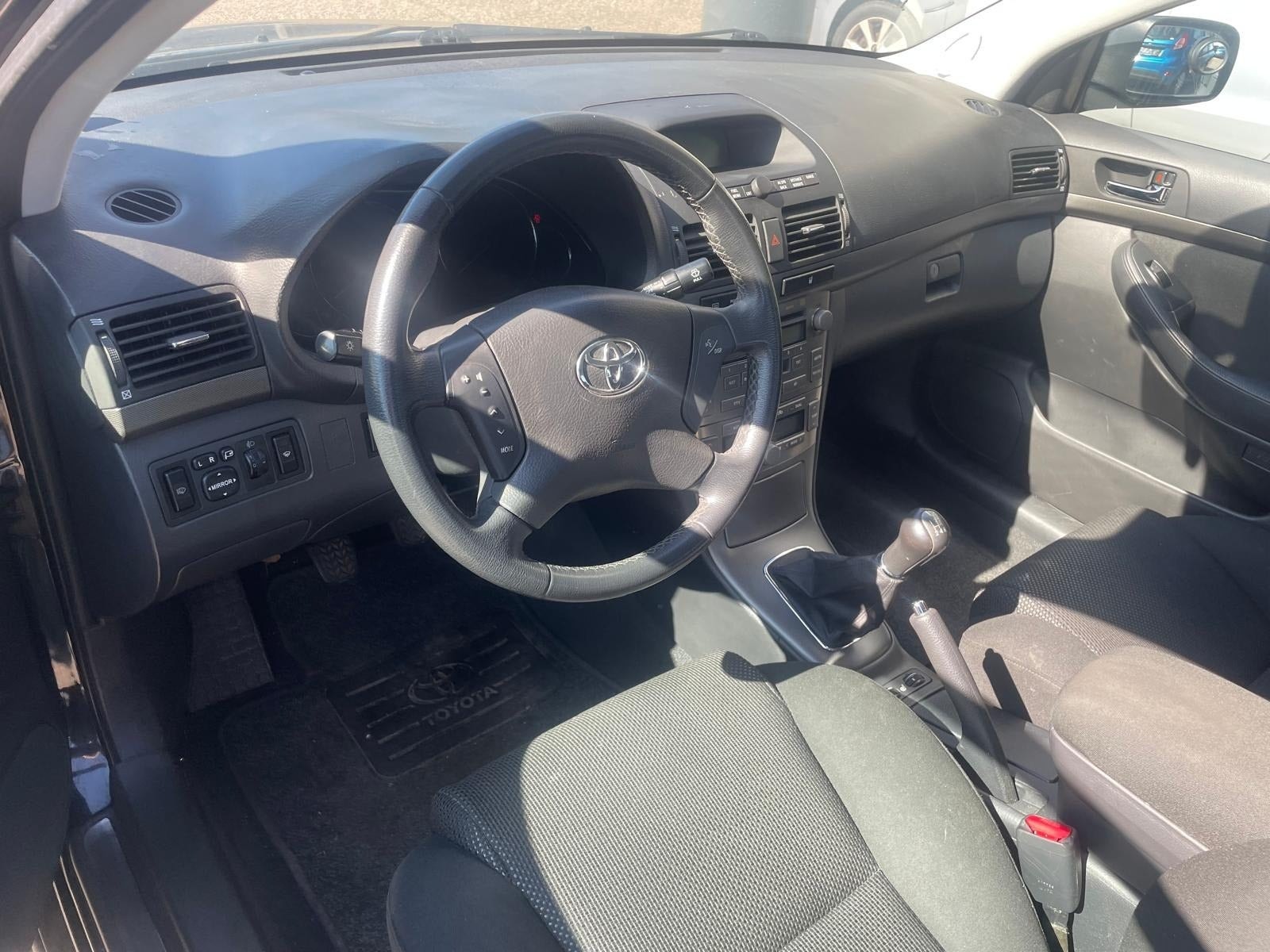 Toyota Avensis – billede 9