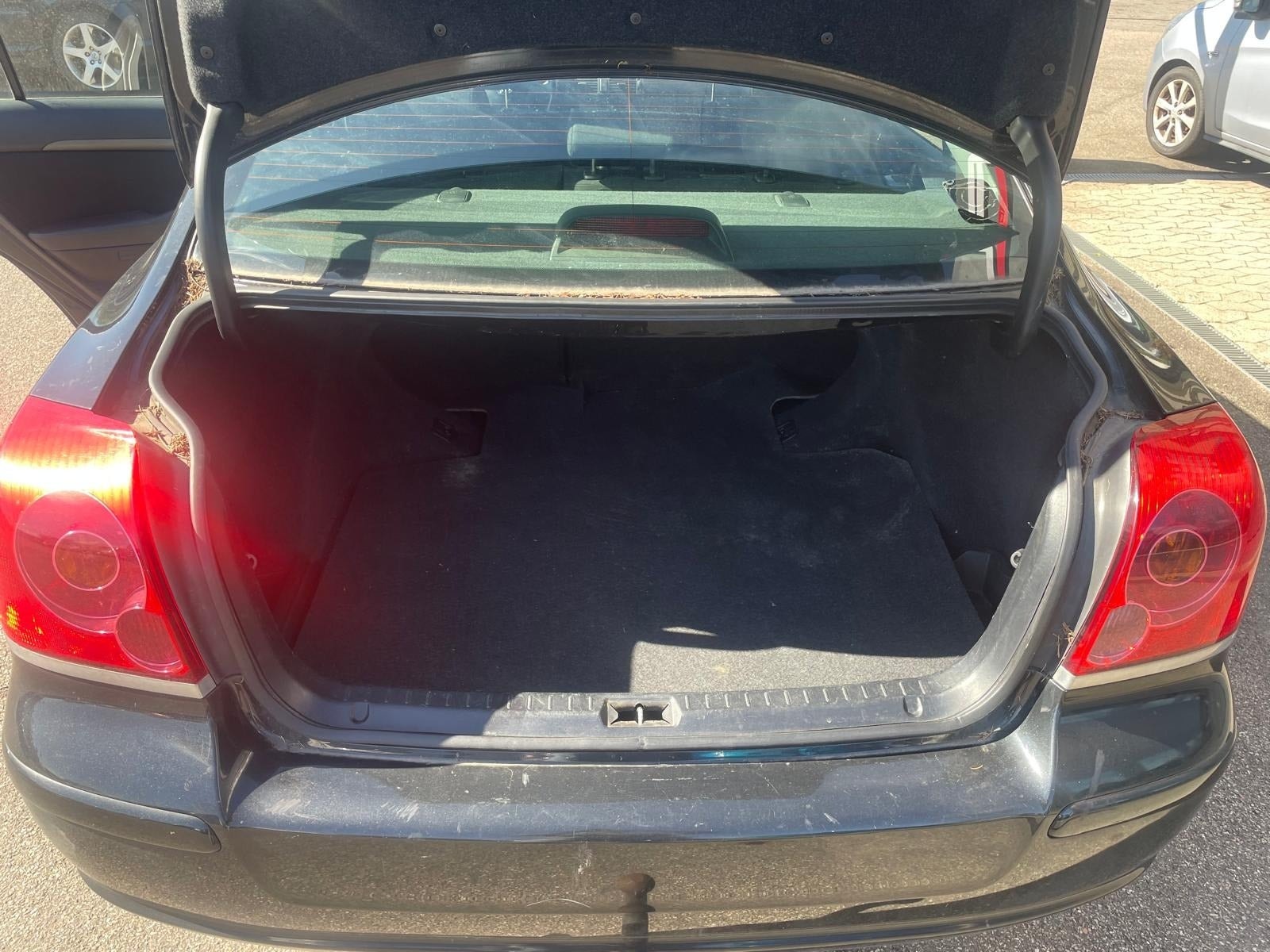 Toyota Avensis – billede 8