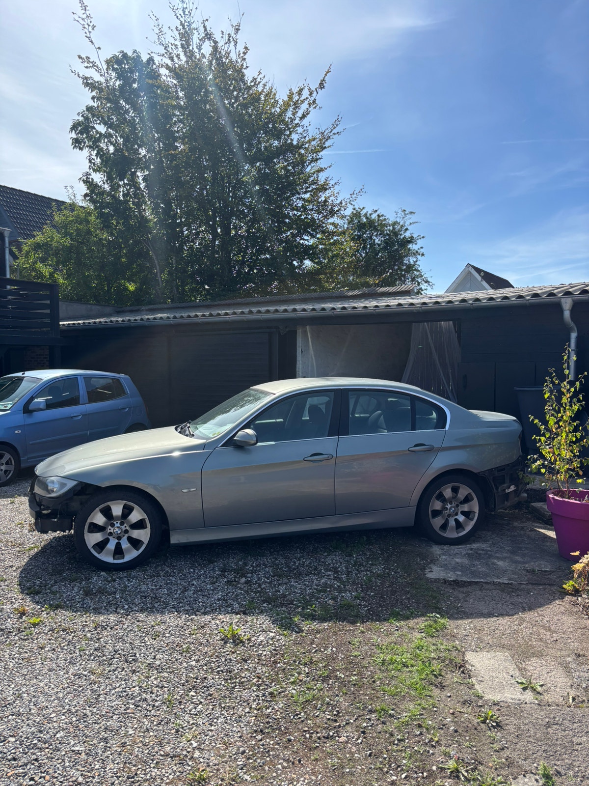 BMW 320i til salg hos Nabilli