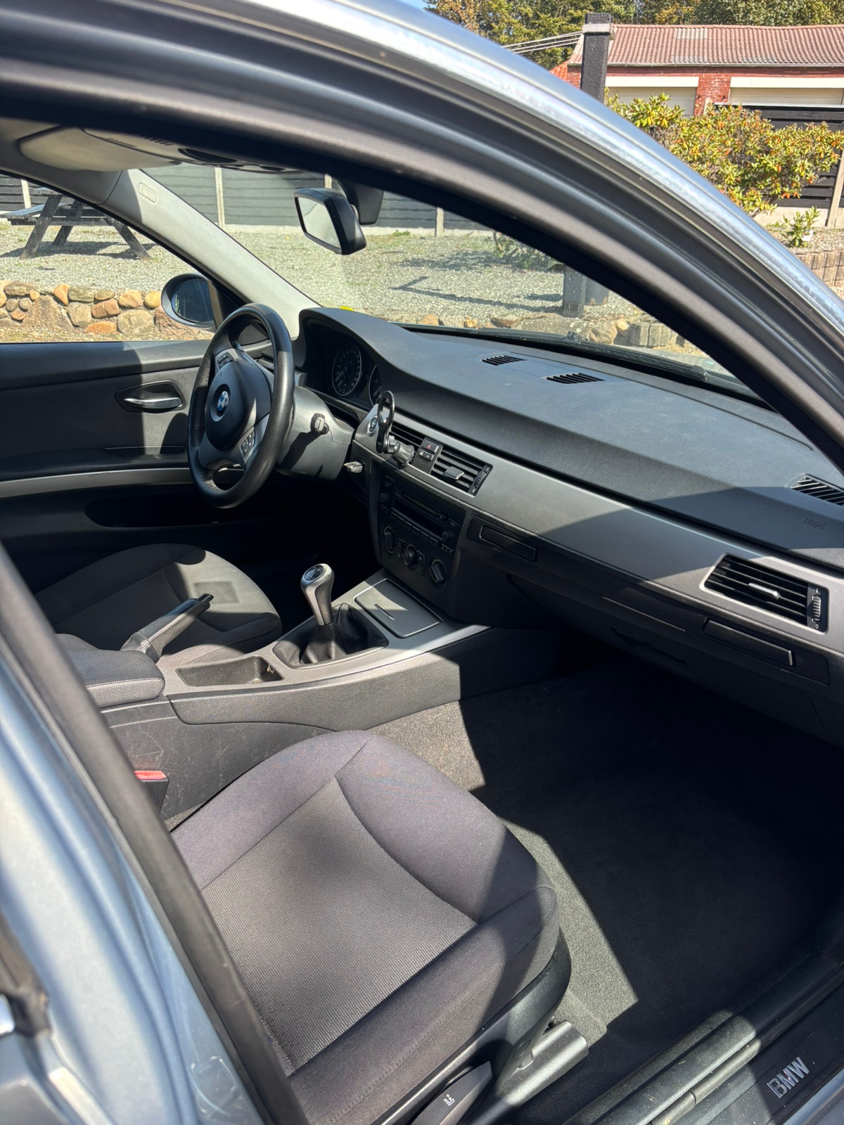 BMW 320i til salg hos Nabilli
