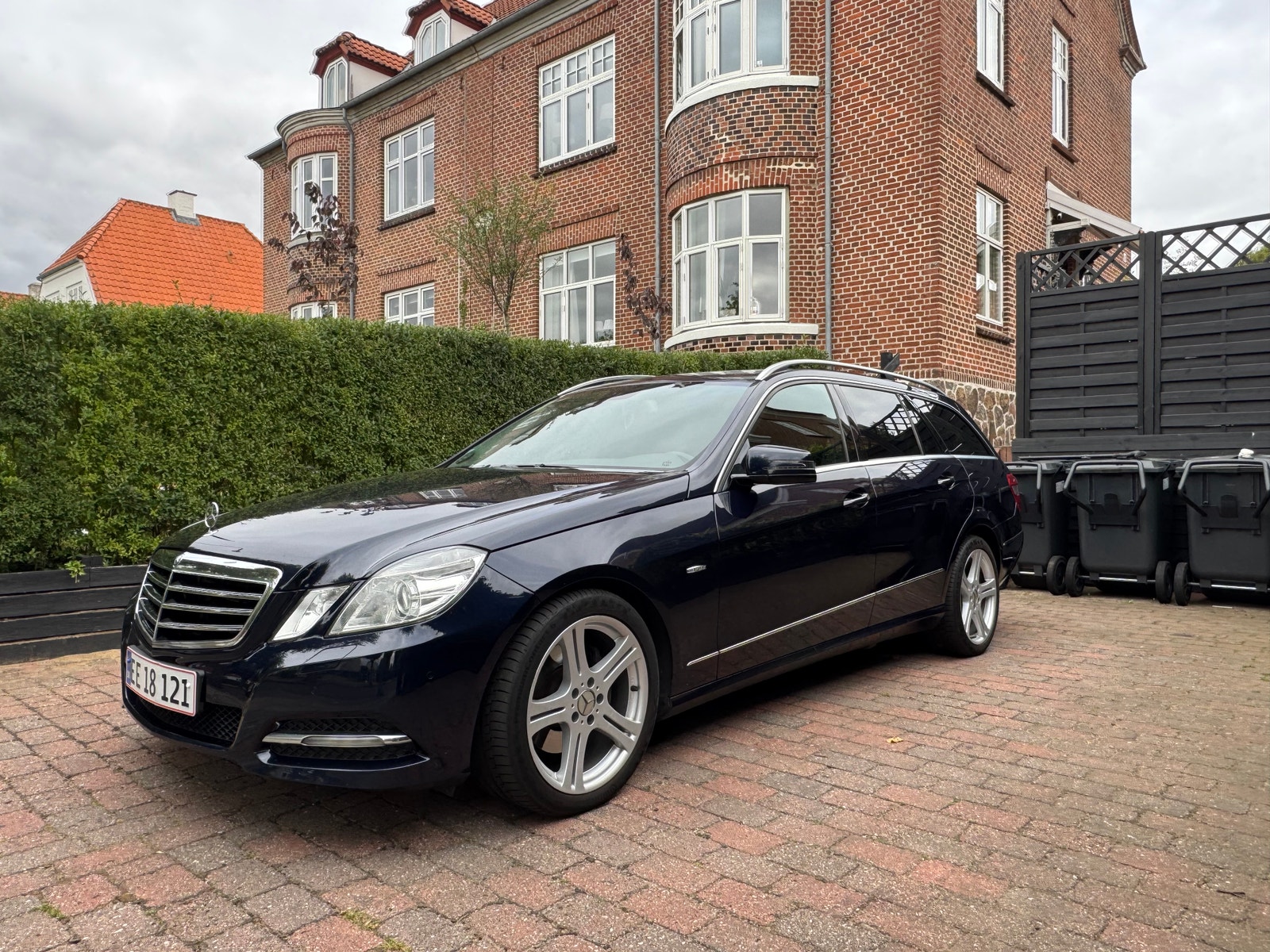 Mercedes E300 til salg hos Nabilli