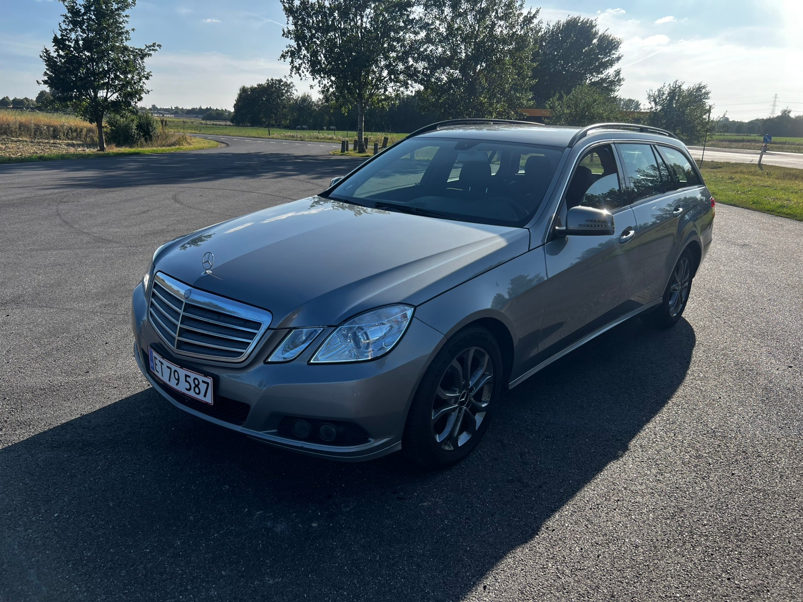 Mercedes E200 til salg hos Nabilli