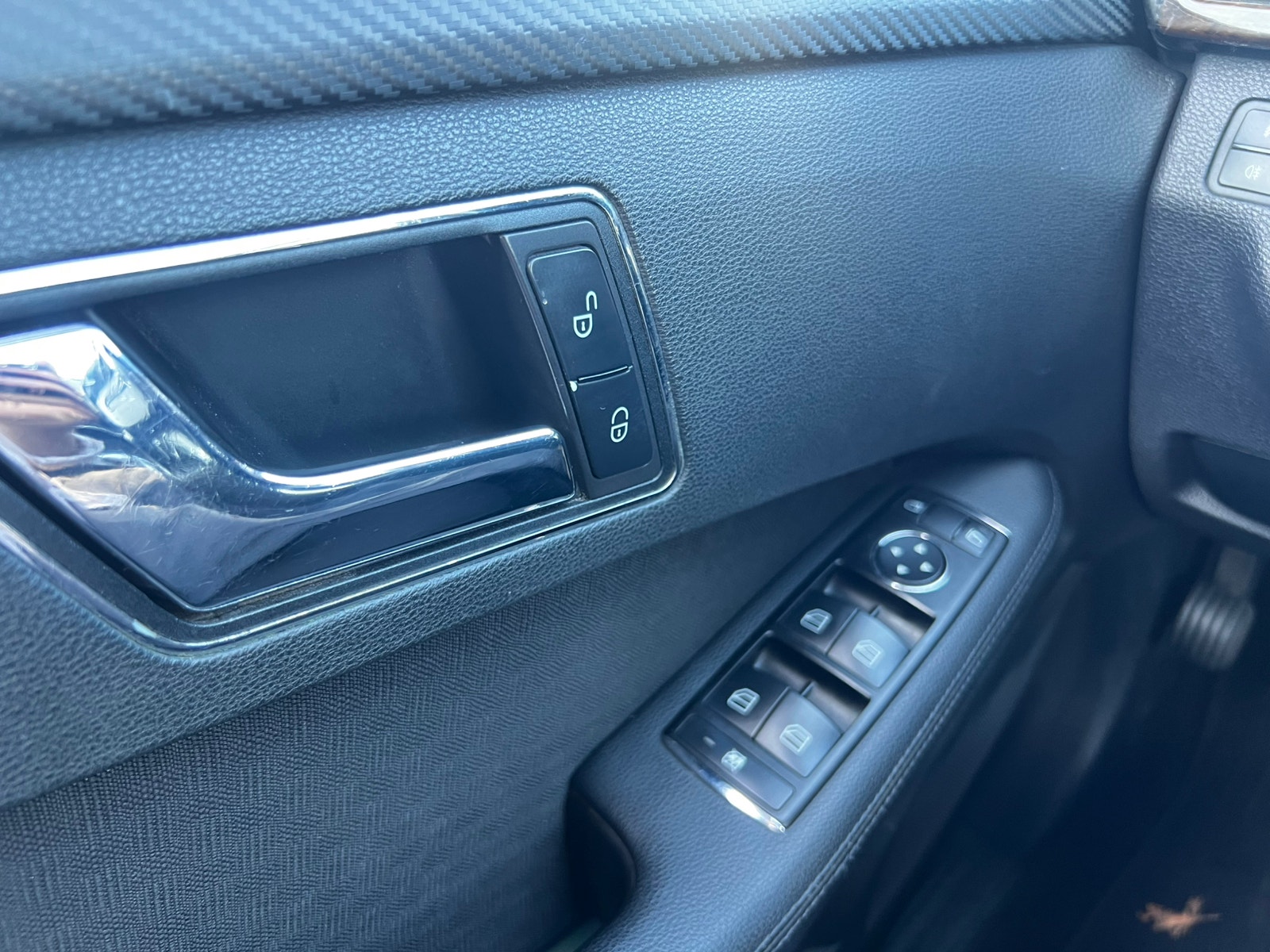Mercedes E200 til salg hos Nabilli