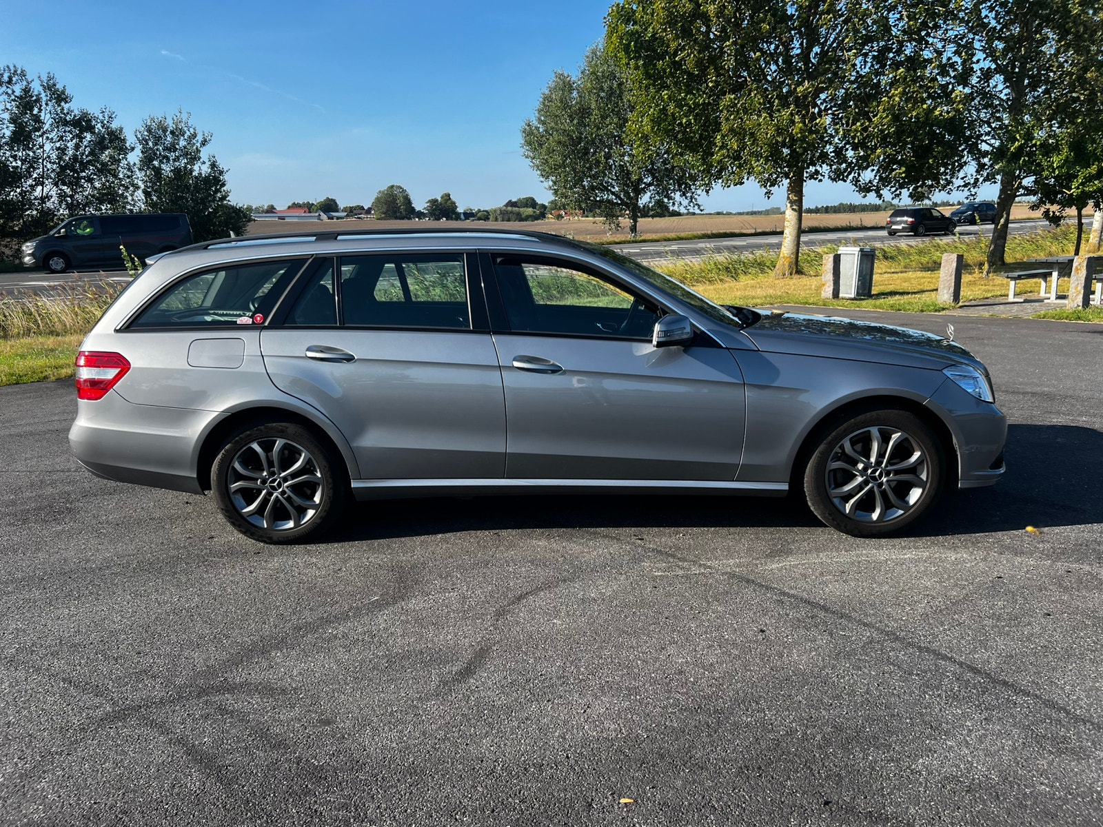 Mercedes E200 til salg hos Nabilli