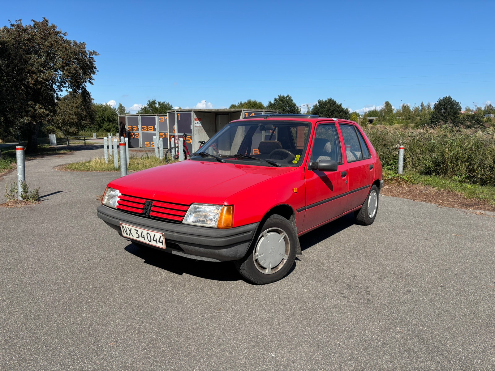 Peugeot 205 til salg hos Nabilli