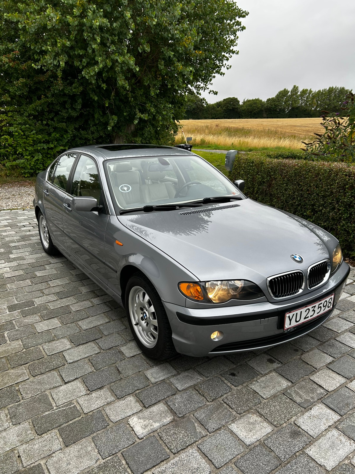 BMW 320i til salg hos Nabilli