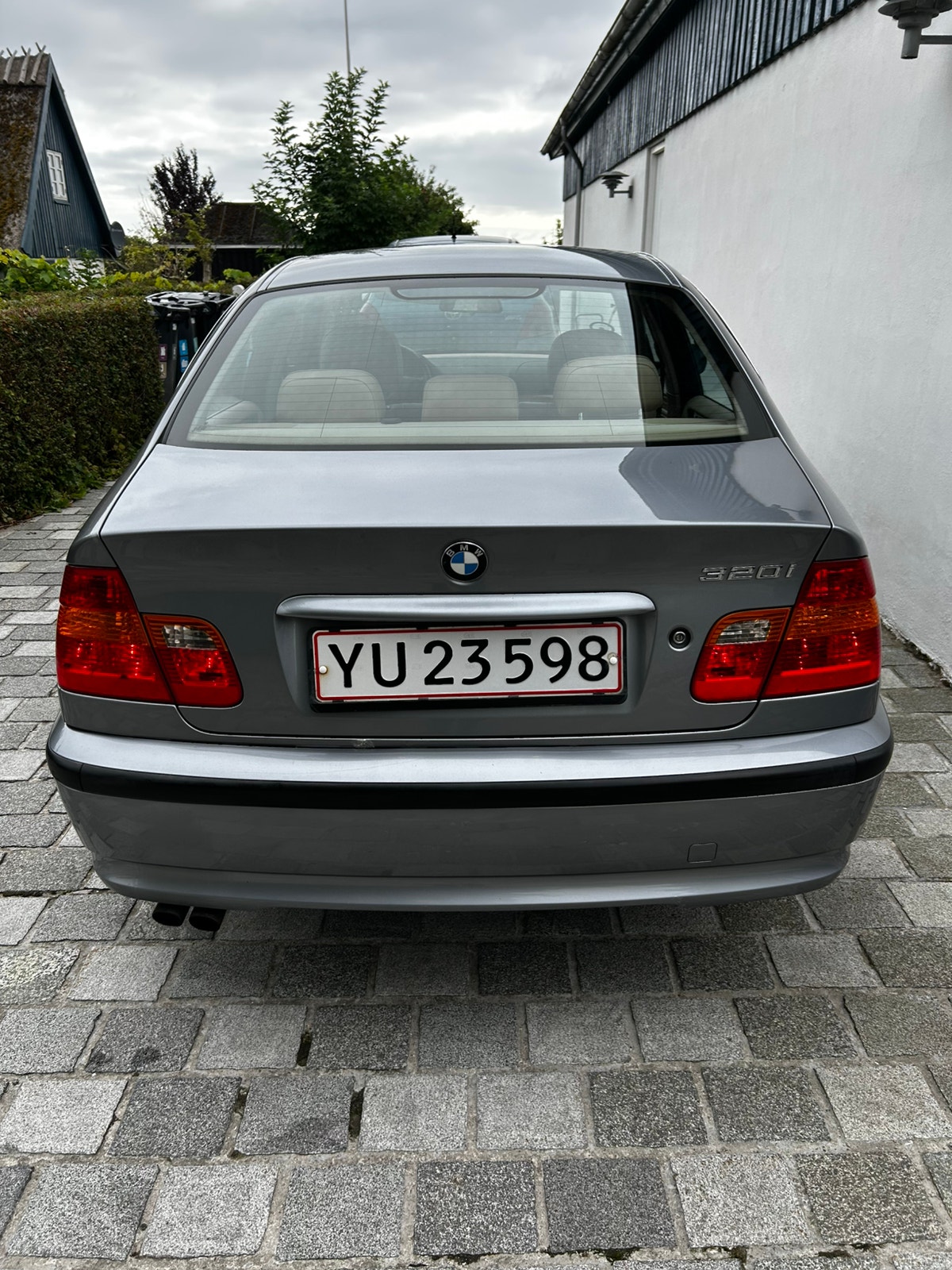 BMW 320i til salg hos Nabilli