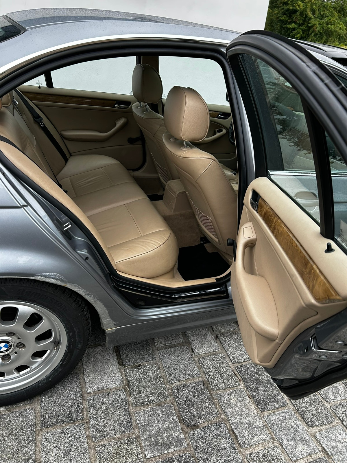 BMW 320i til salg hos Nabilli