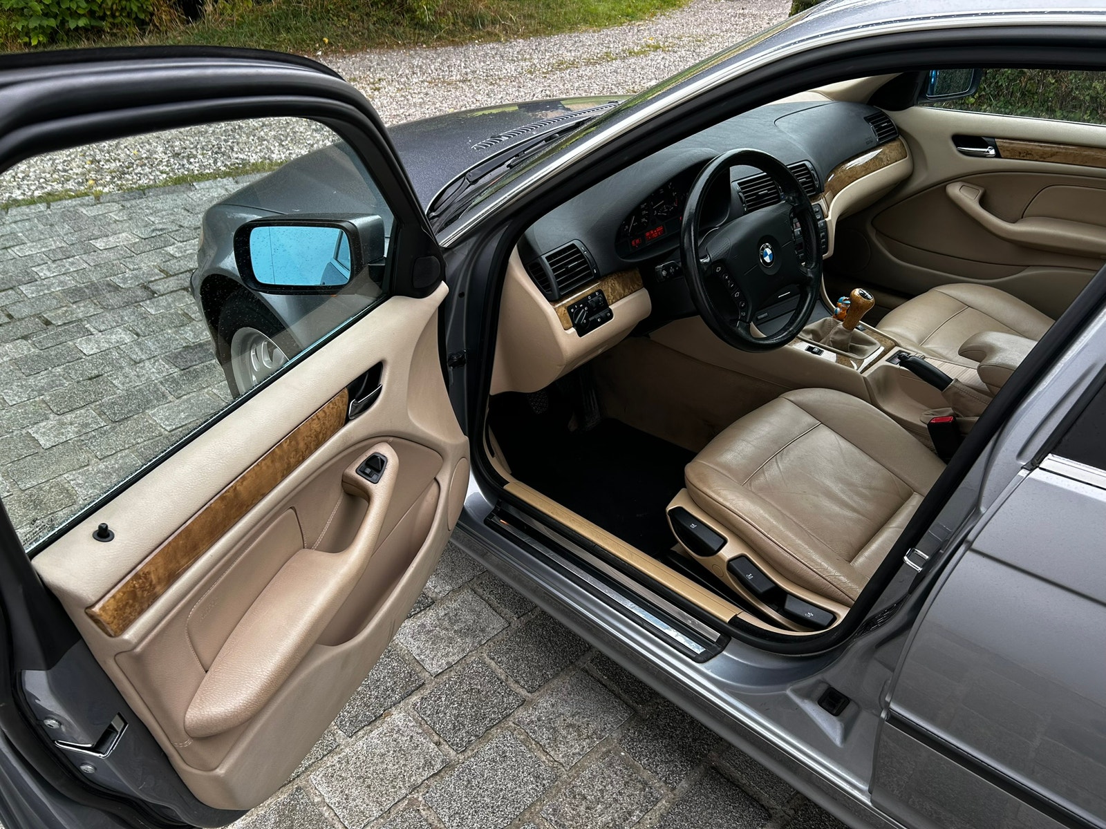 BMW 320i til salg hos Nabilli