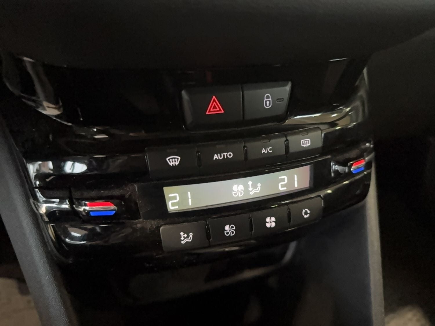 Peugeot 208 – billede 9
