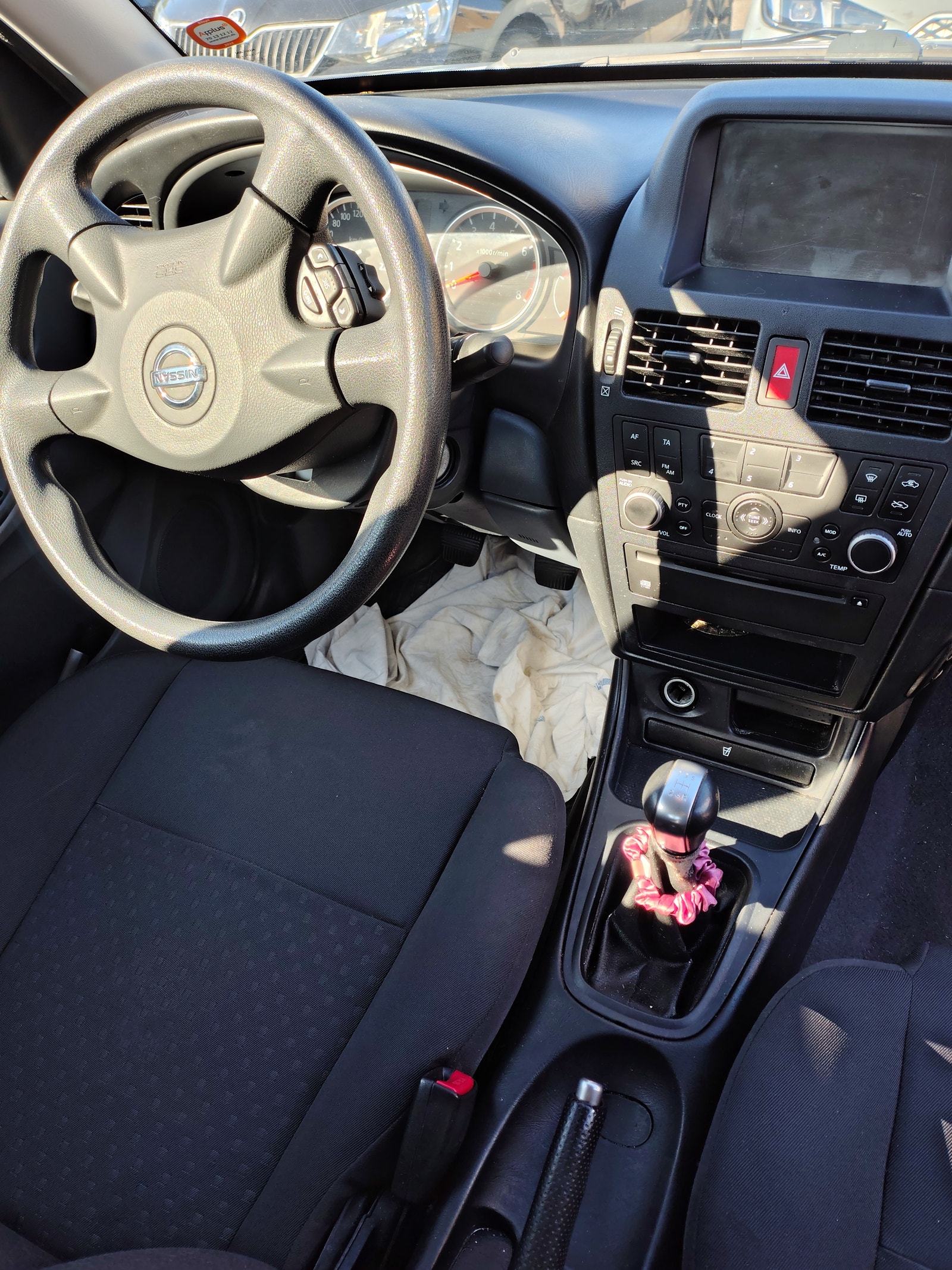 Nissan Almera – billede 16