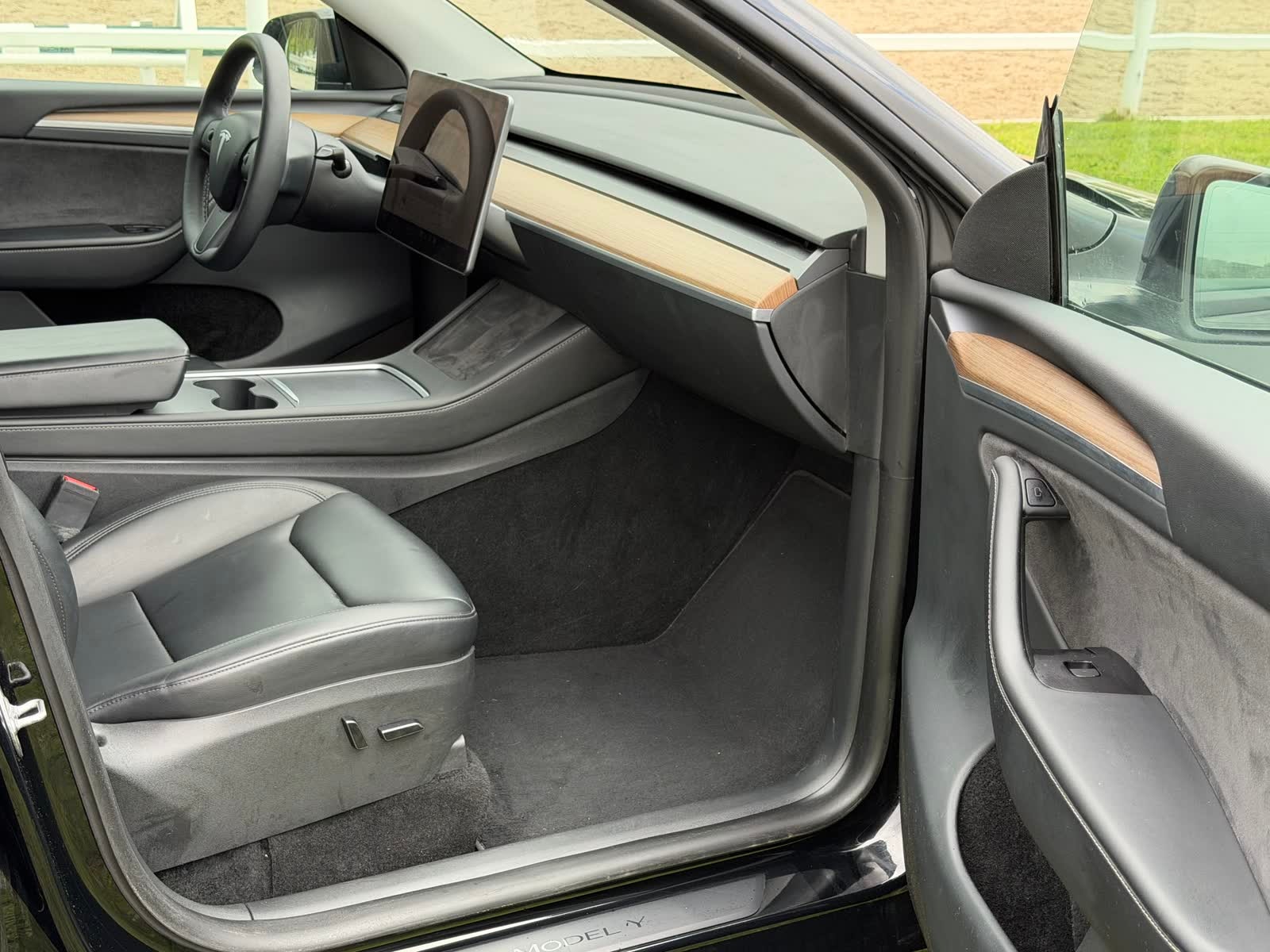 Tesla Model Y til salg hos Nabilli