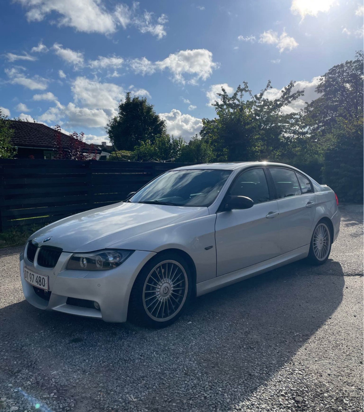 BMW 330i til salg hos Nabilli