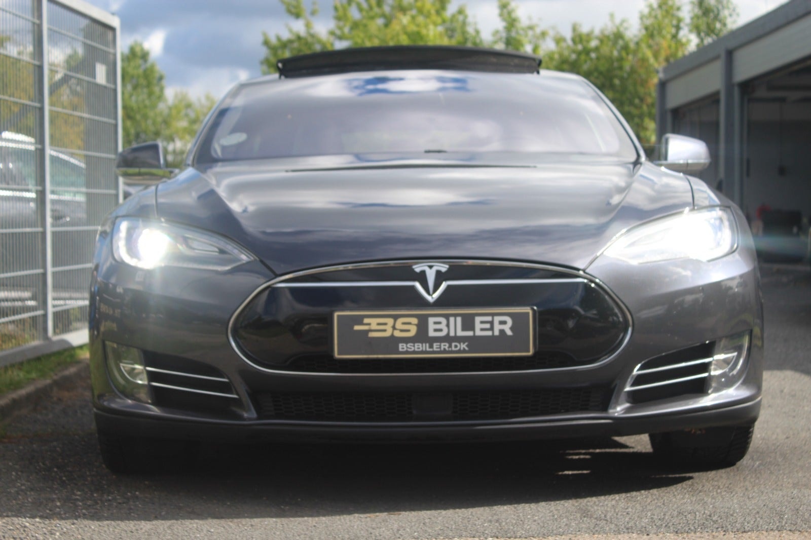 Tesla Model S til salg hos Nabilli