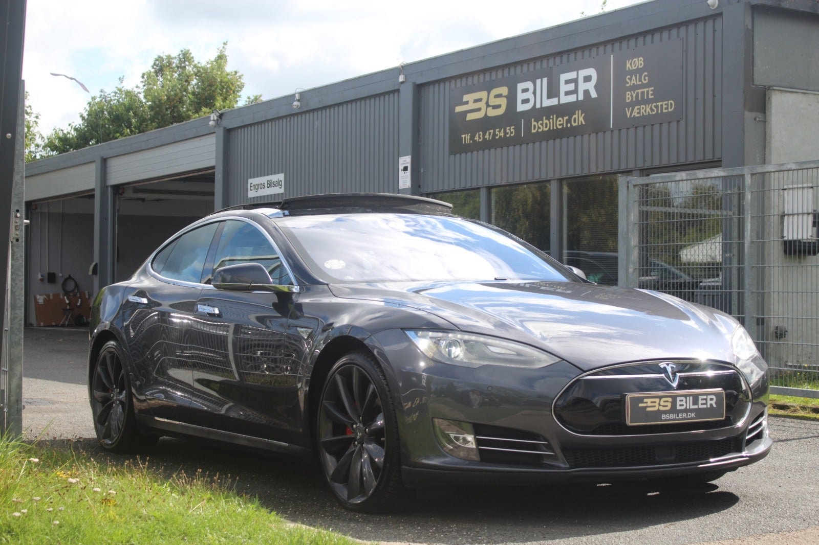 Tesla Model S til salg hos Nabilli