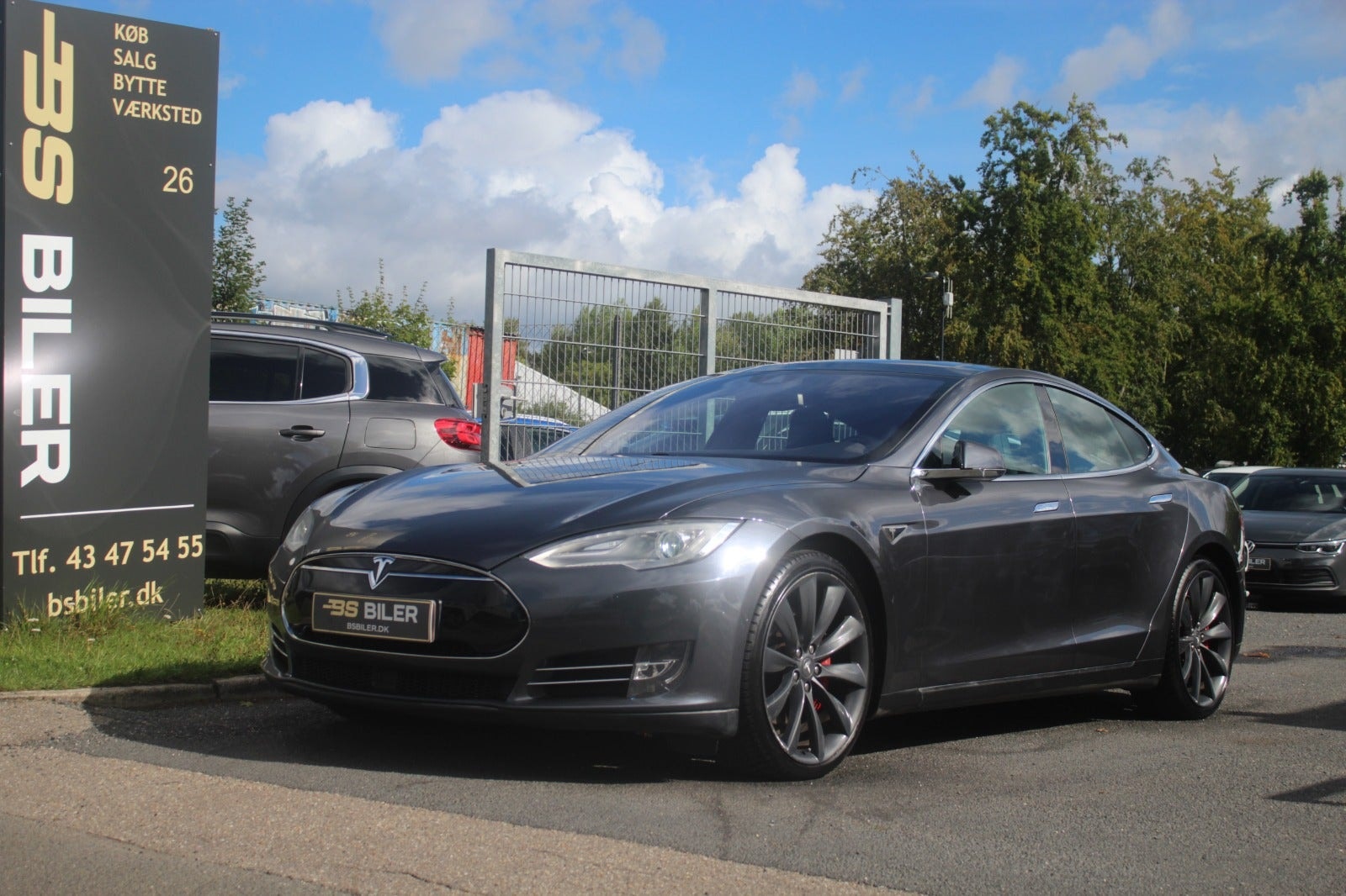 Tesla Model S til salg hos Nabilli