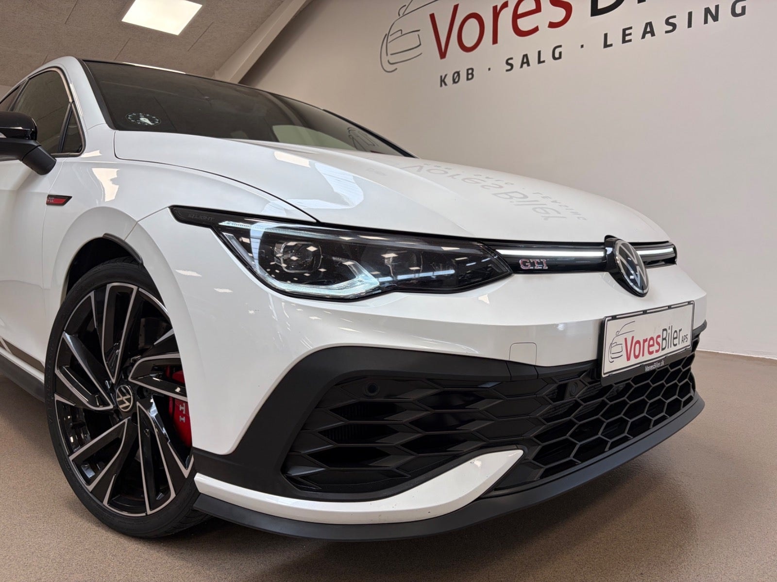 VW Golf VIII til salg hos Nabilli