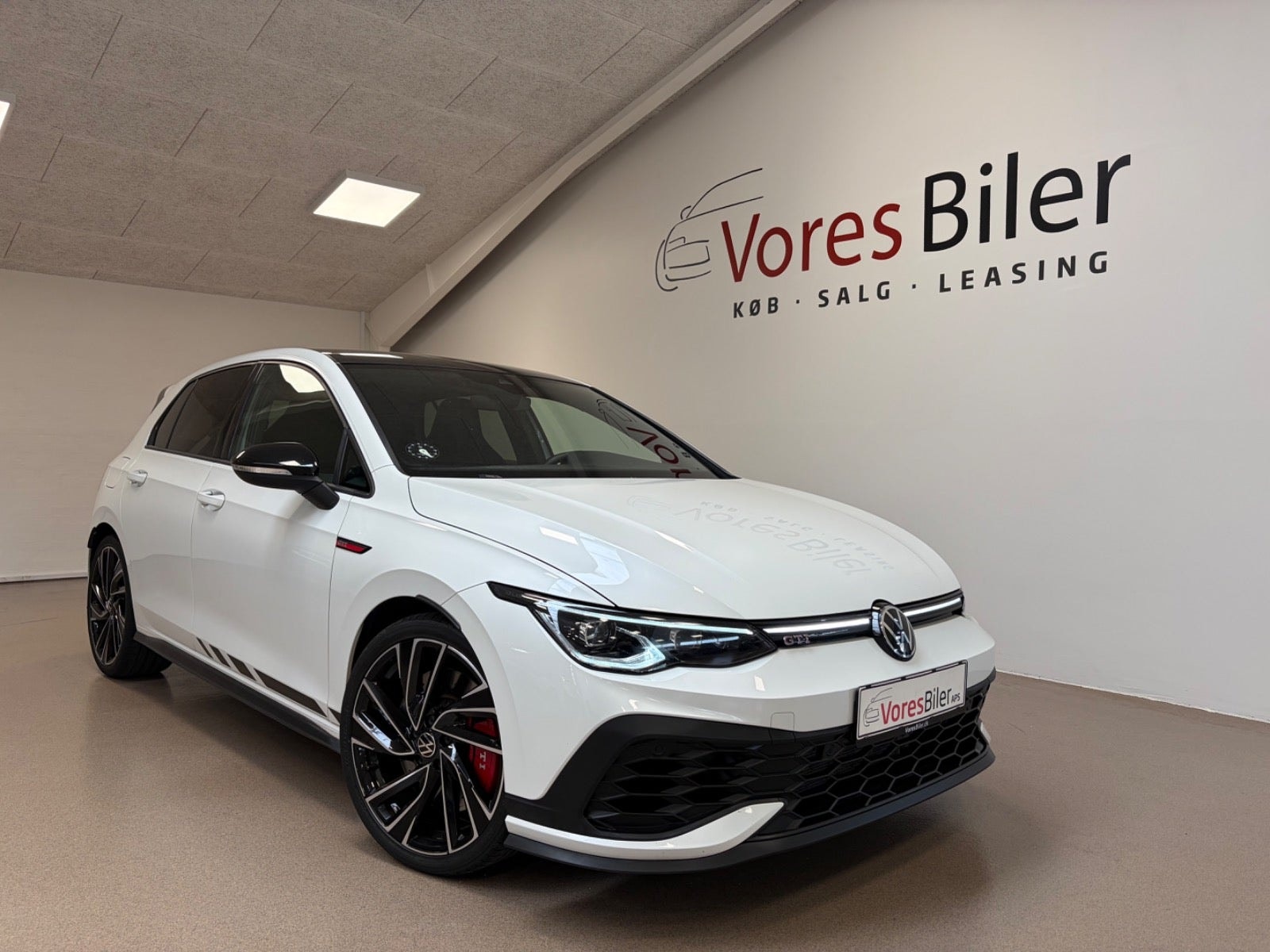 VW Golf VIII til salg hos Nabilli