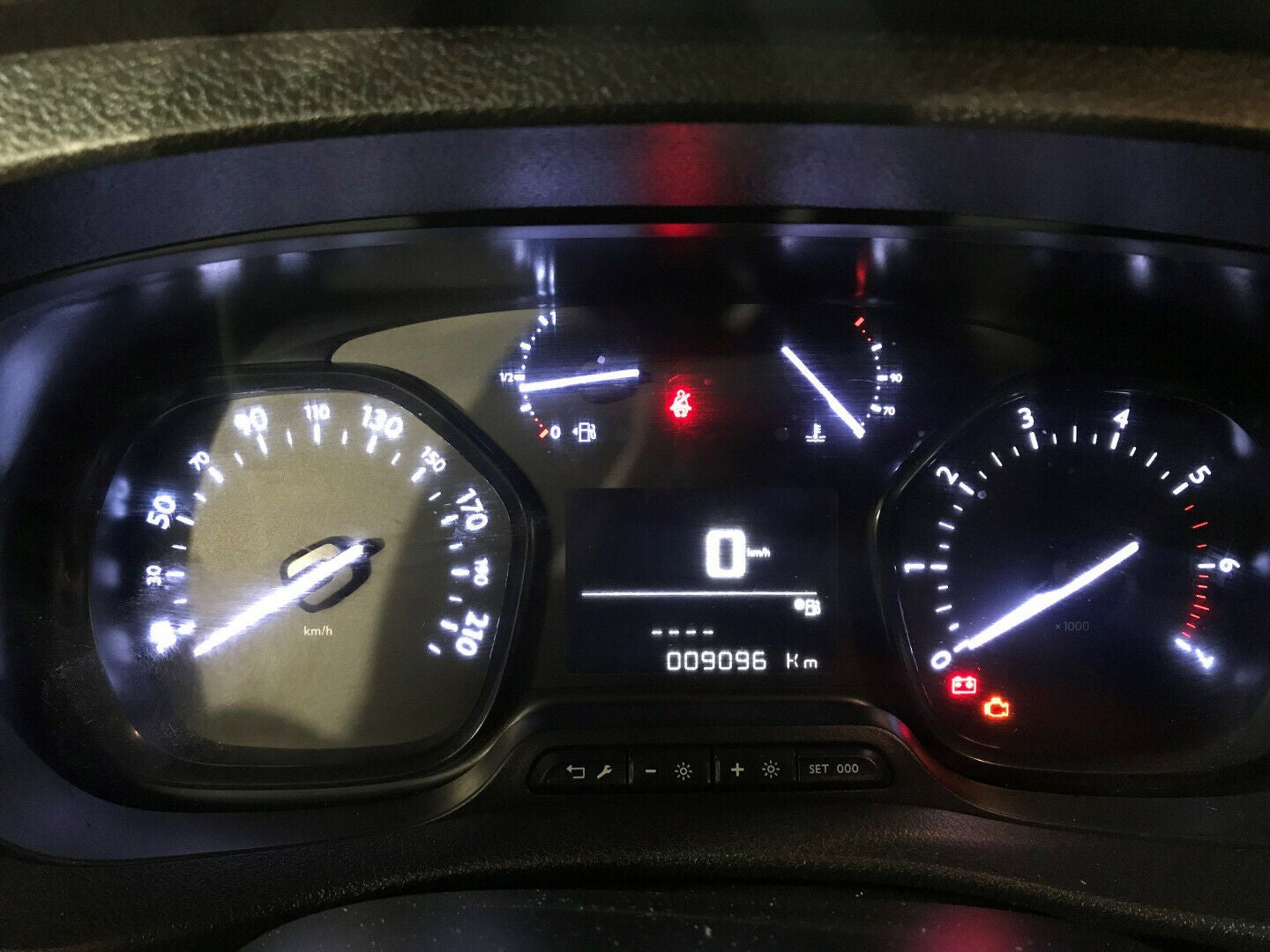 Peugeot Expert til salg hos Nabilli