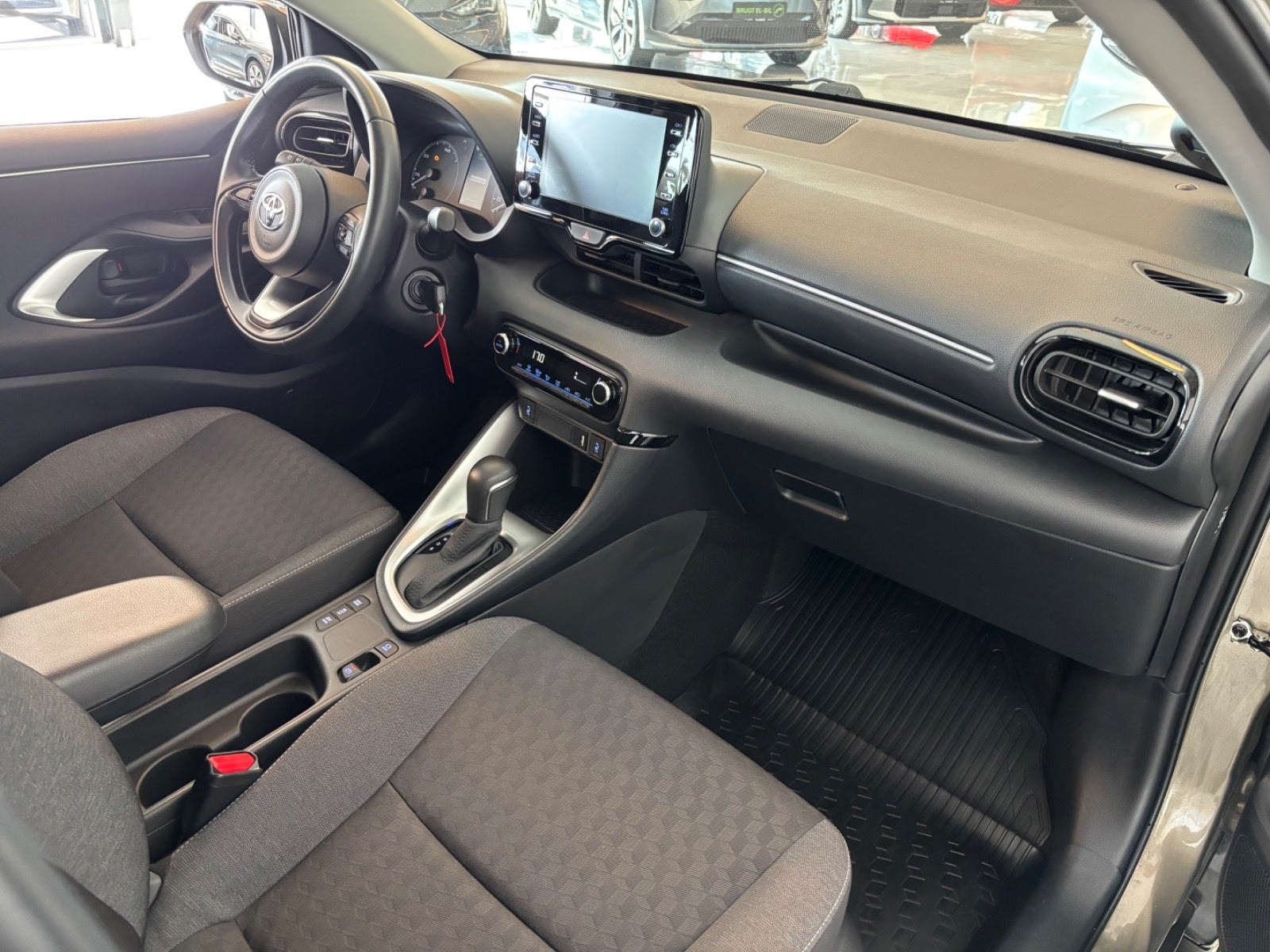 Toyota Yaris til salg hos Nabilli