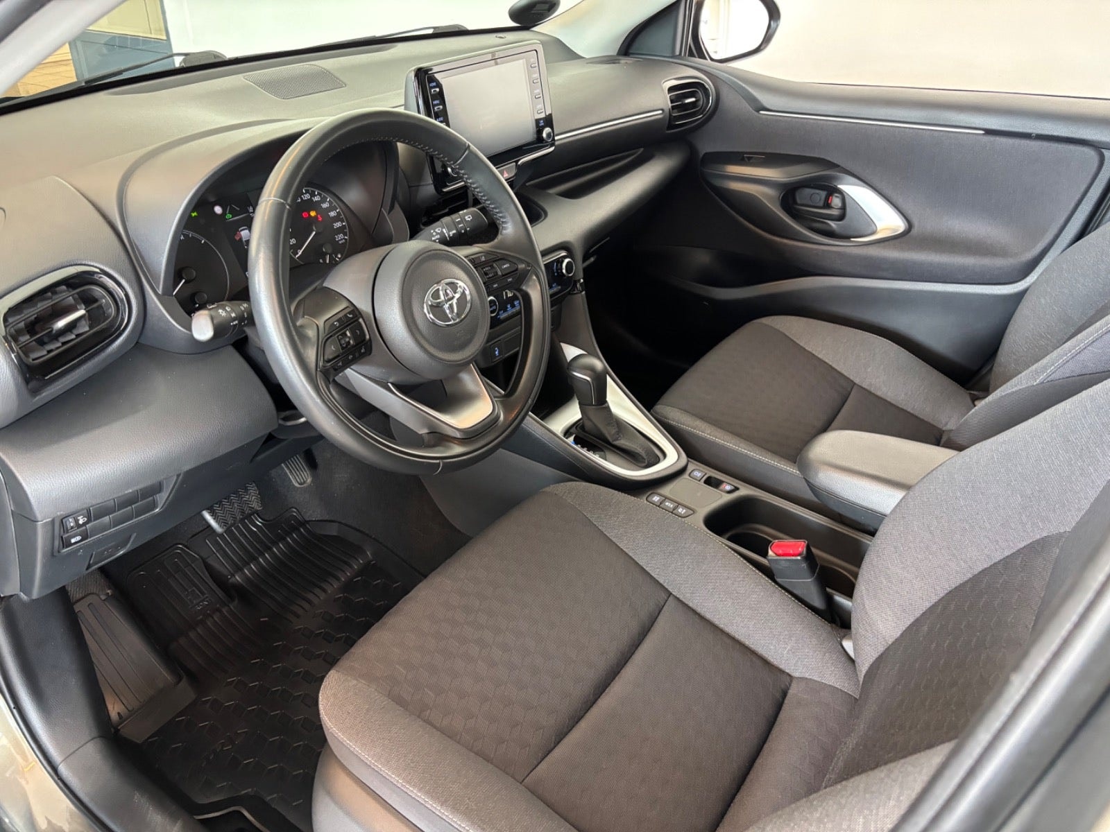 Toyota Yaris til salg hos Nabilli