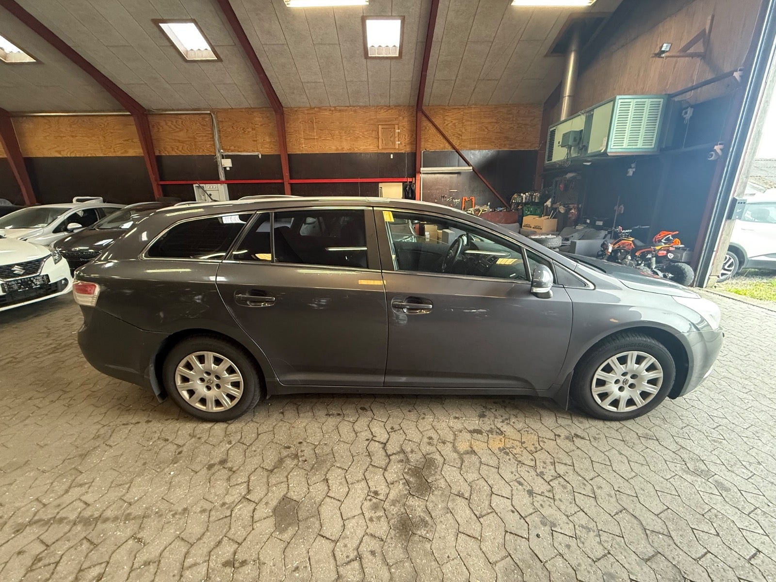 Toyota Avensis – billede 6