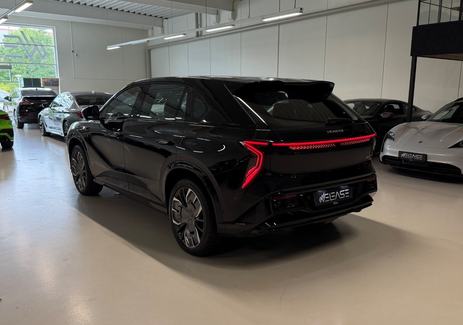 Hongqi EHS7 til salg hos Nabilli