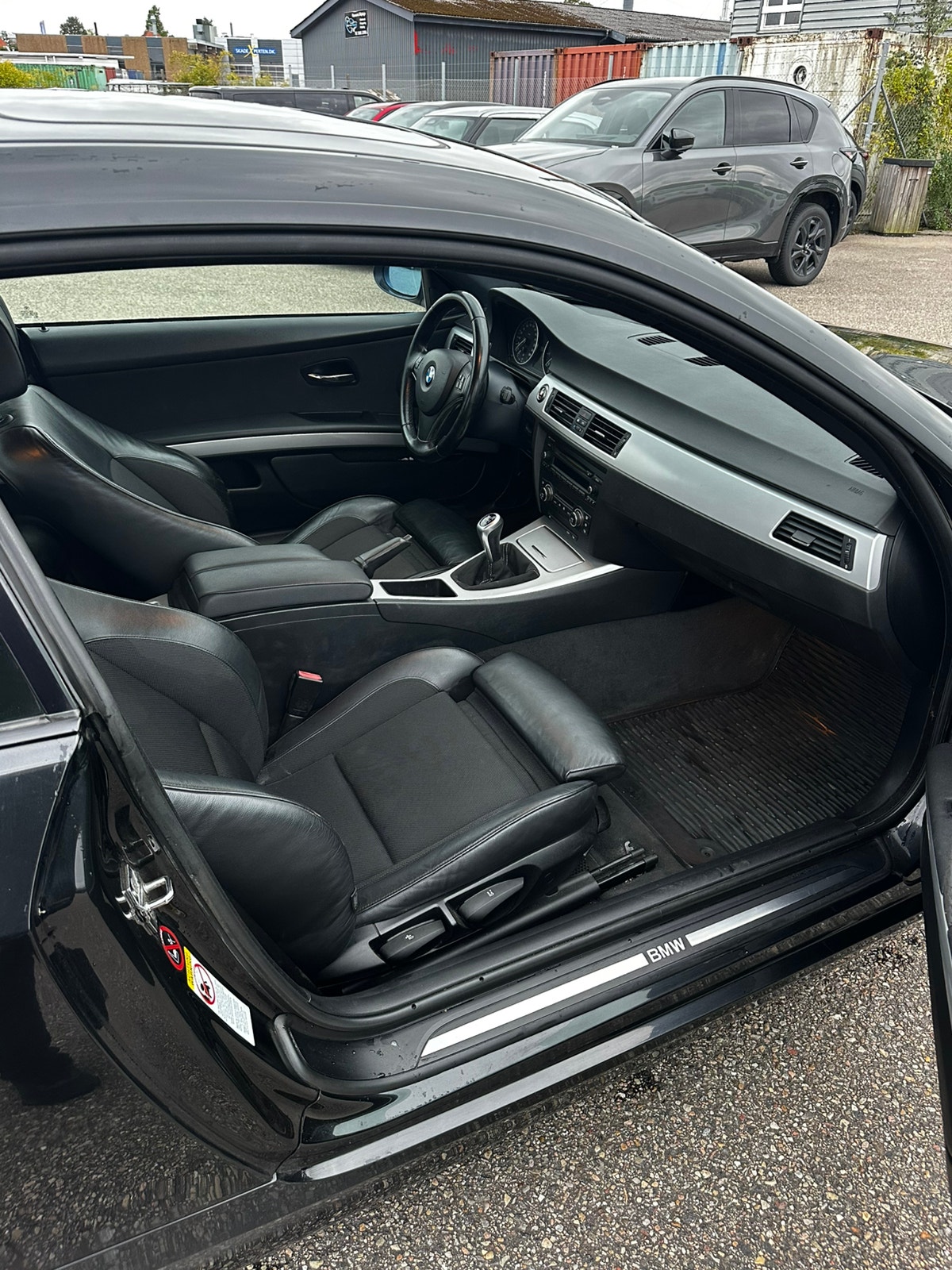 BMW 320i til salg hos Nabilli