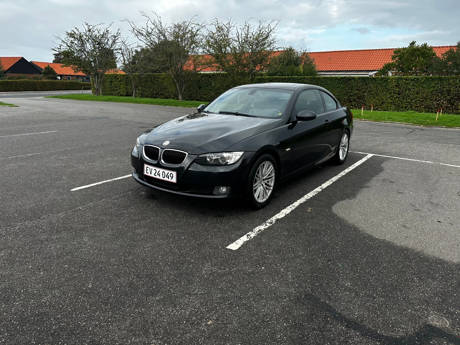 BMW 320i til salg hos Nabilli