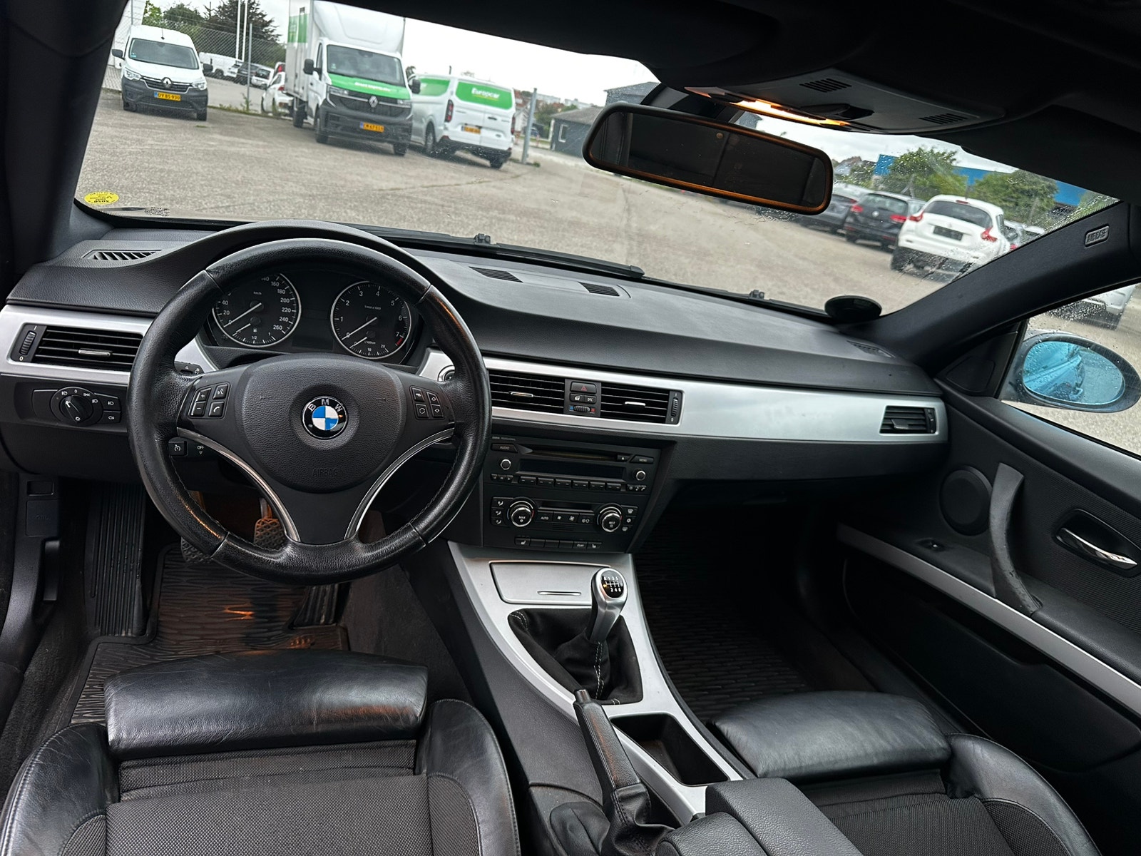BMW 320i til salg hos Nabilli