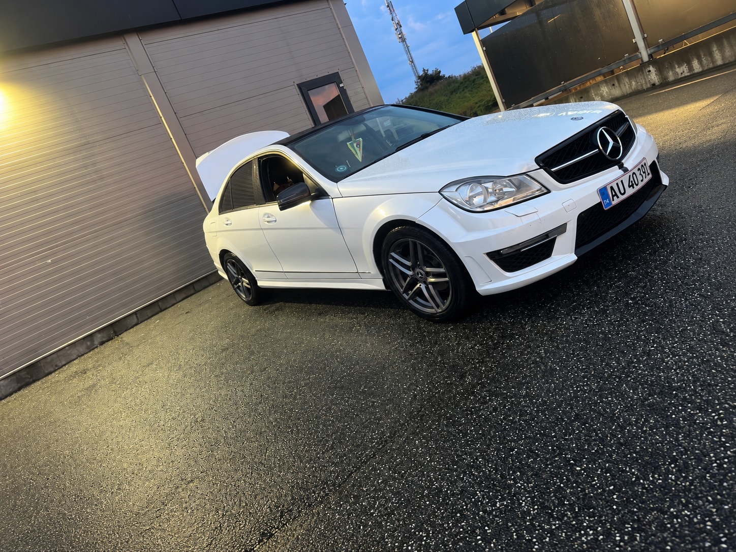 Mercedes C180 til salg hos Nabilli