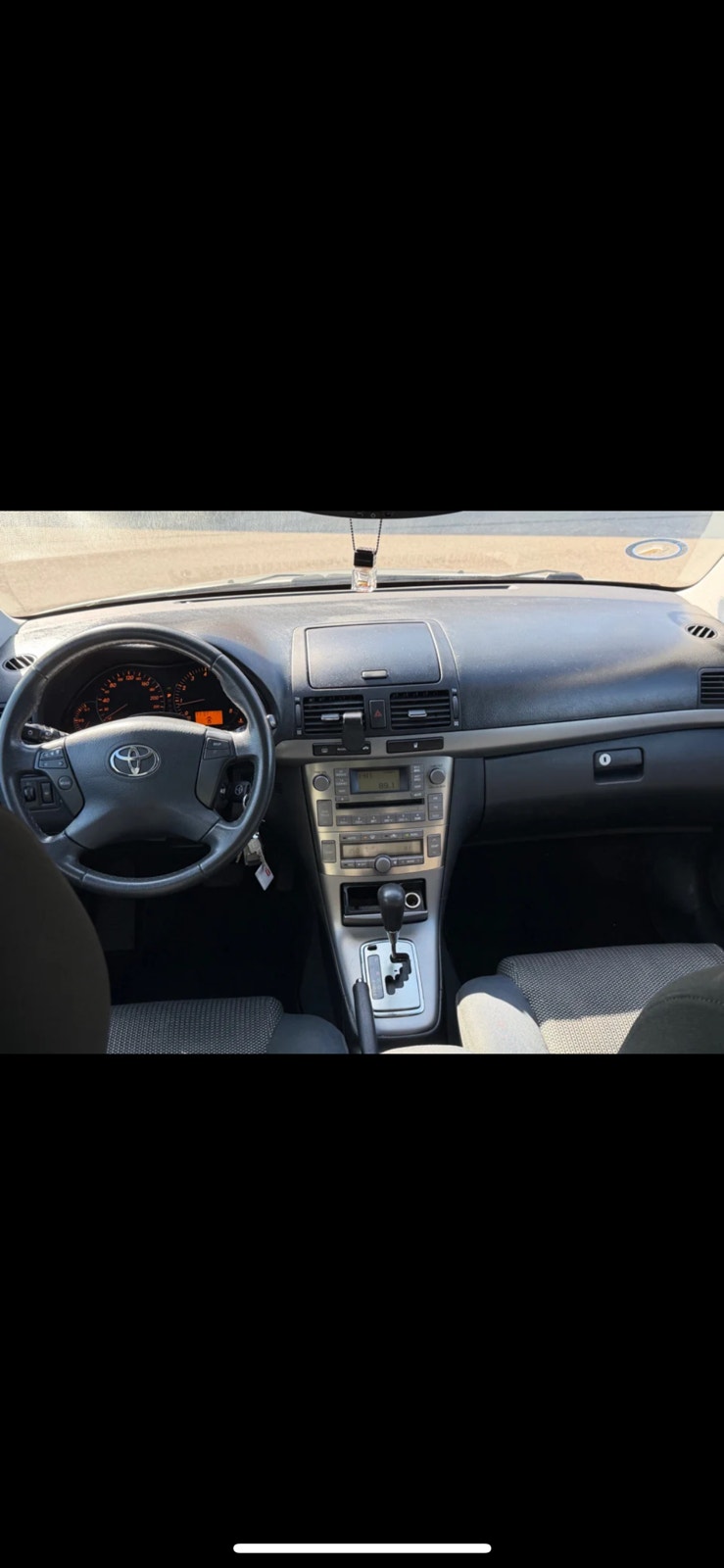 Toyota Avensis – billede 2