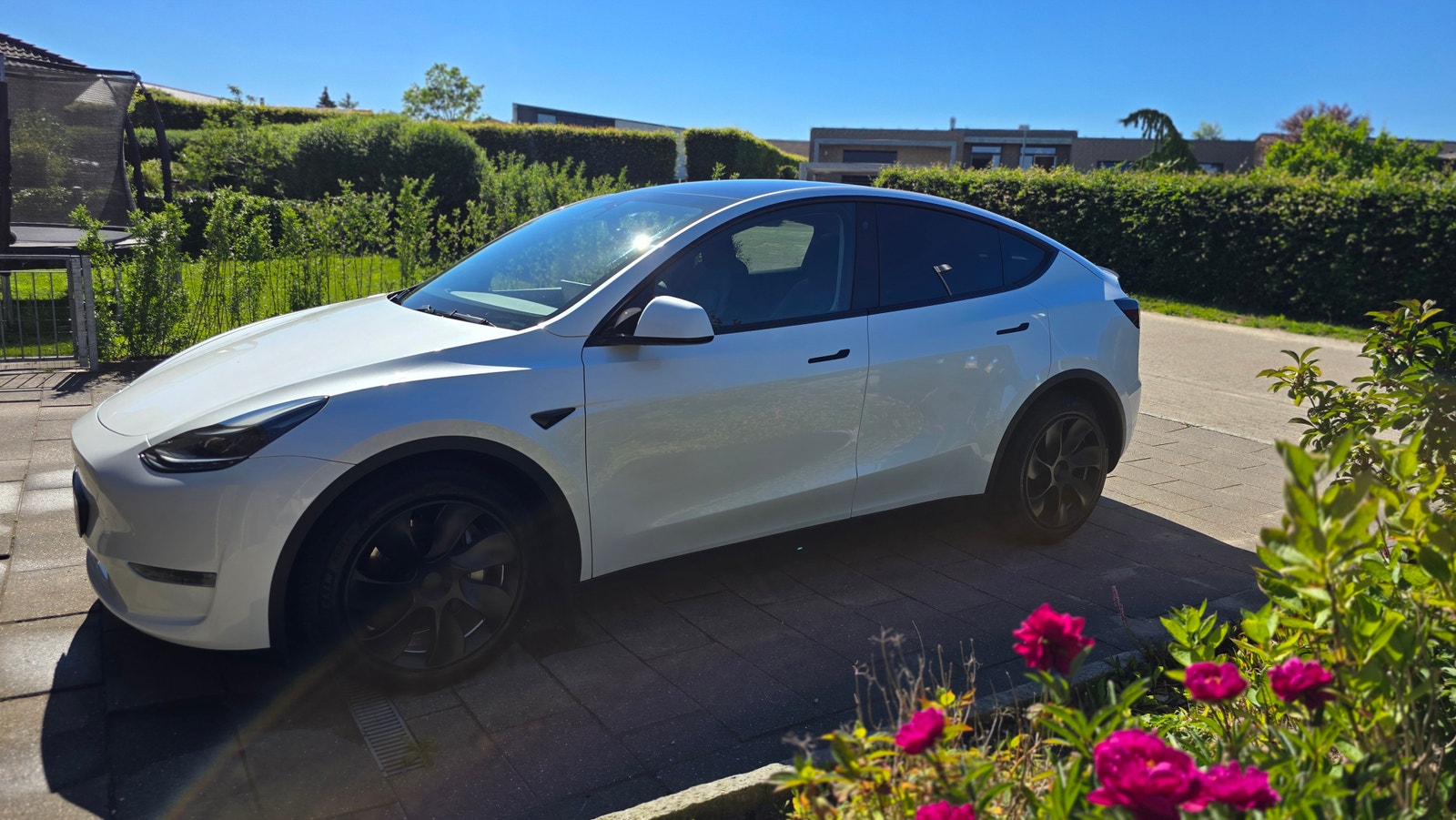 Tesla Model Y til salg hos Nabilli