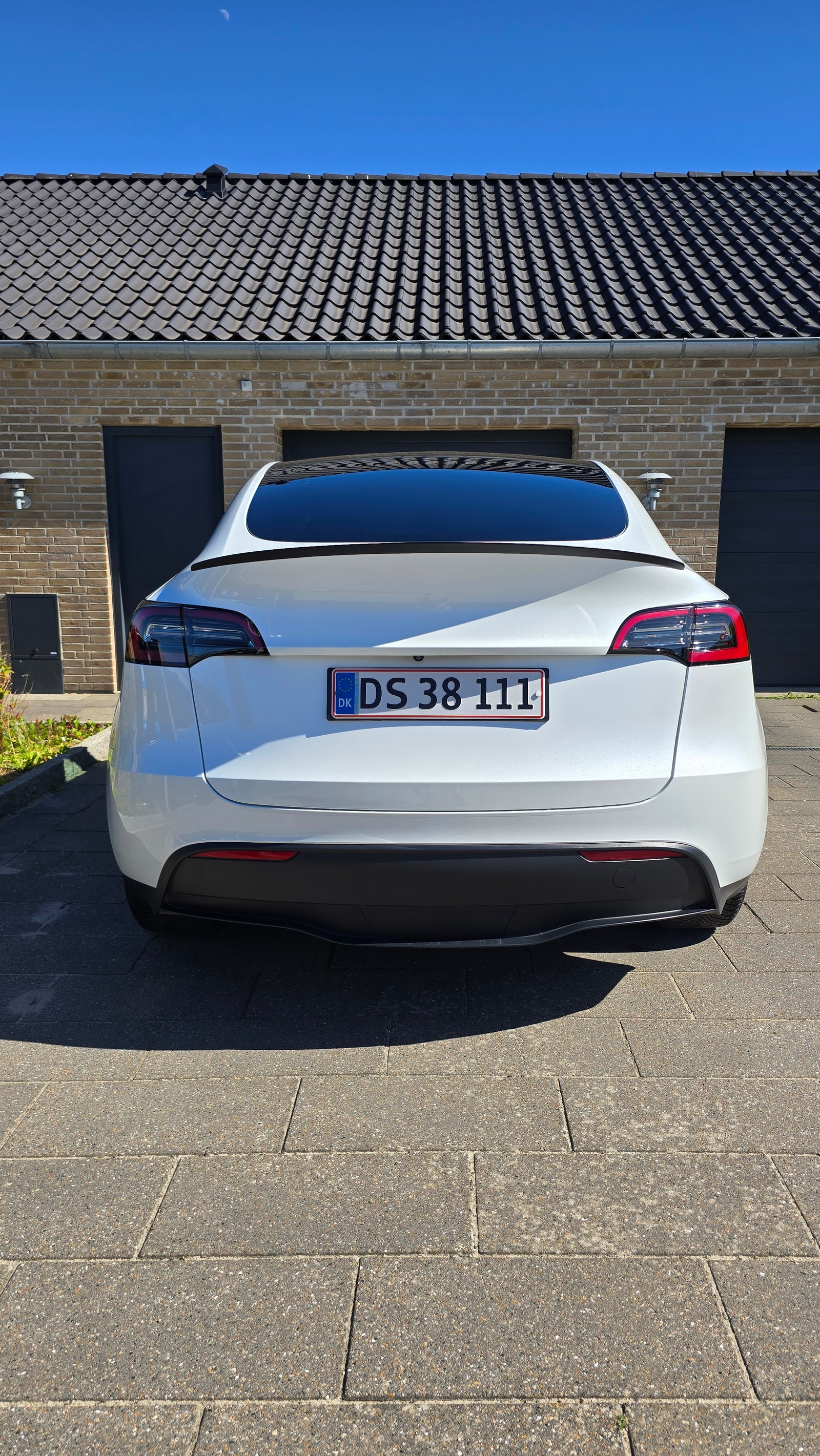 Tesla Model Y til salg hos Nabilli