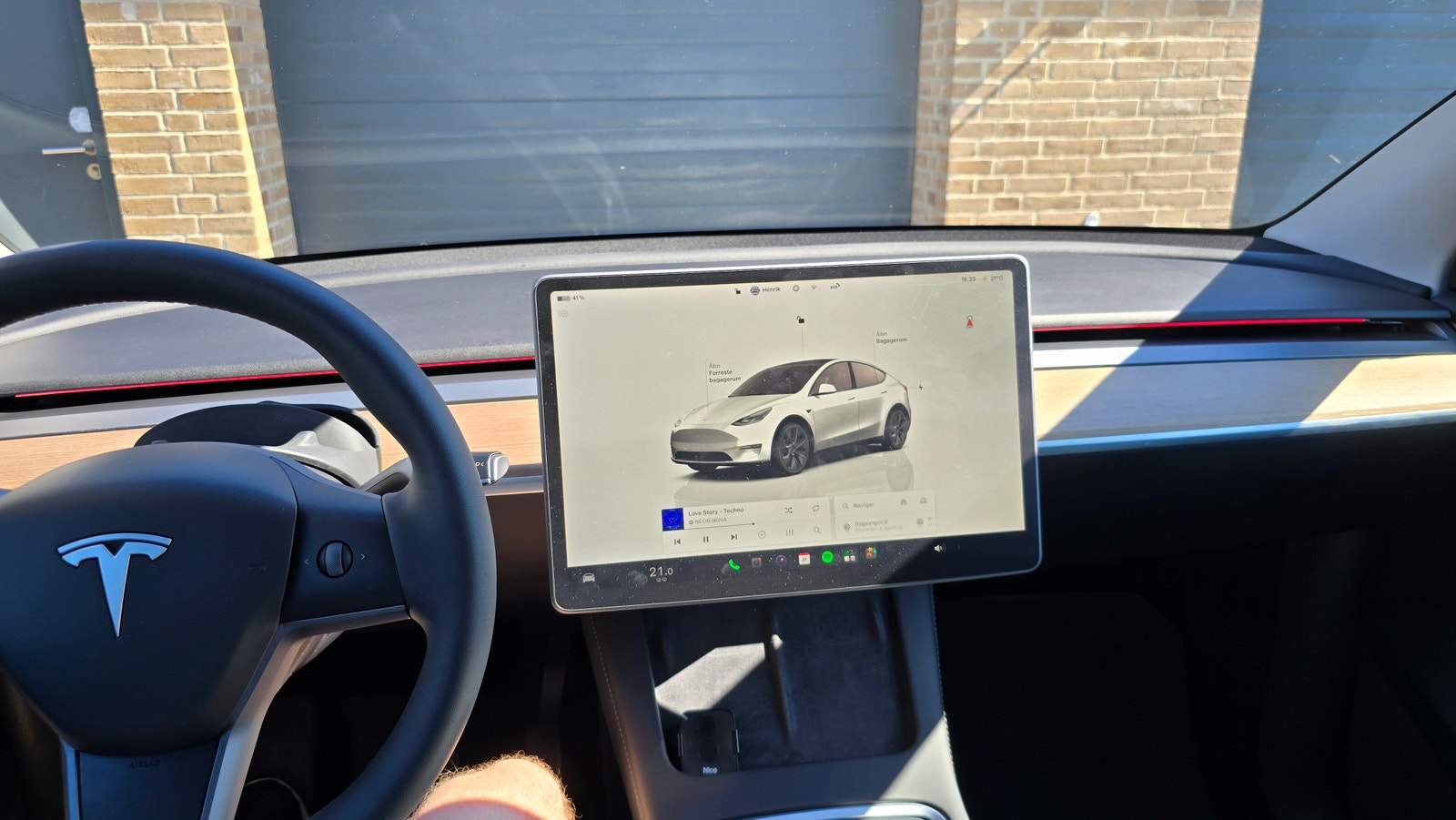 Tesla Model Y til salg hos Nabilli