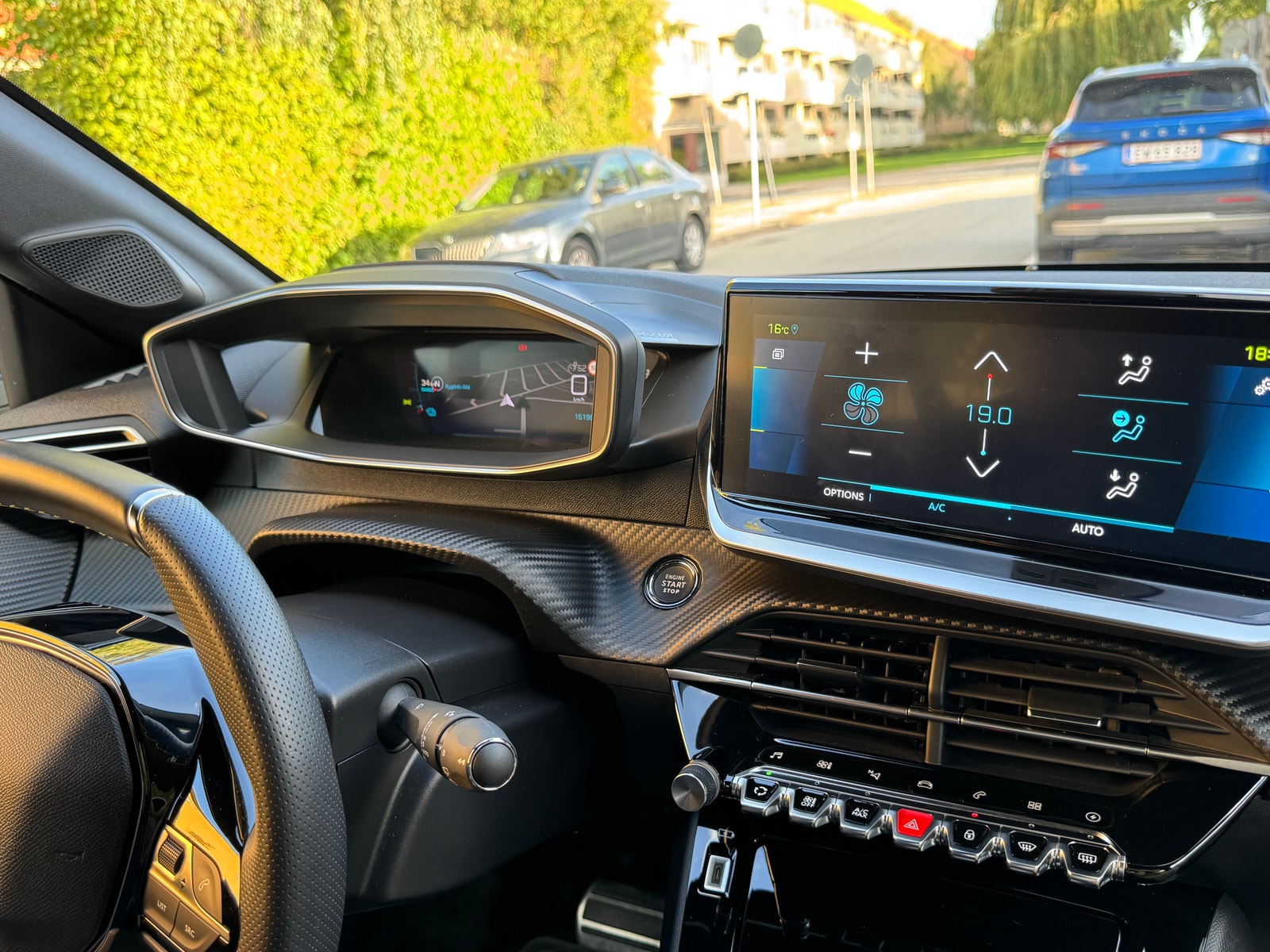 Peugeot e-208 til salg hos Nabilli