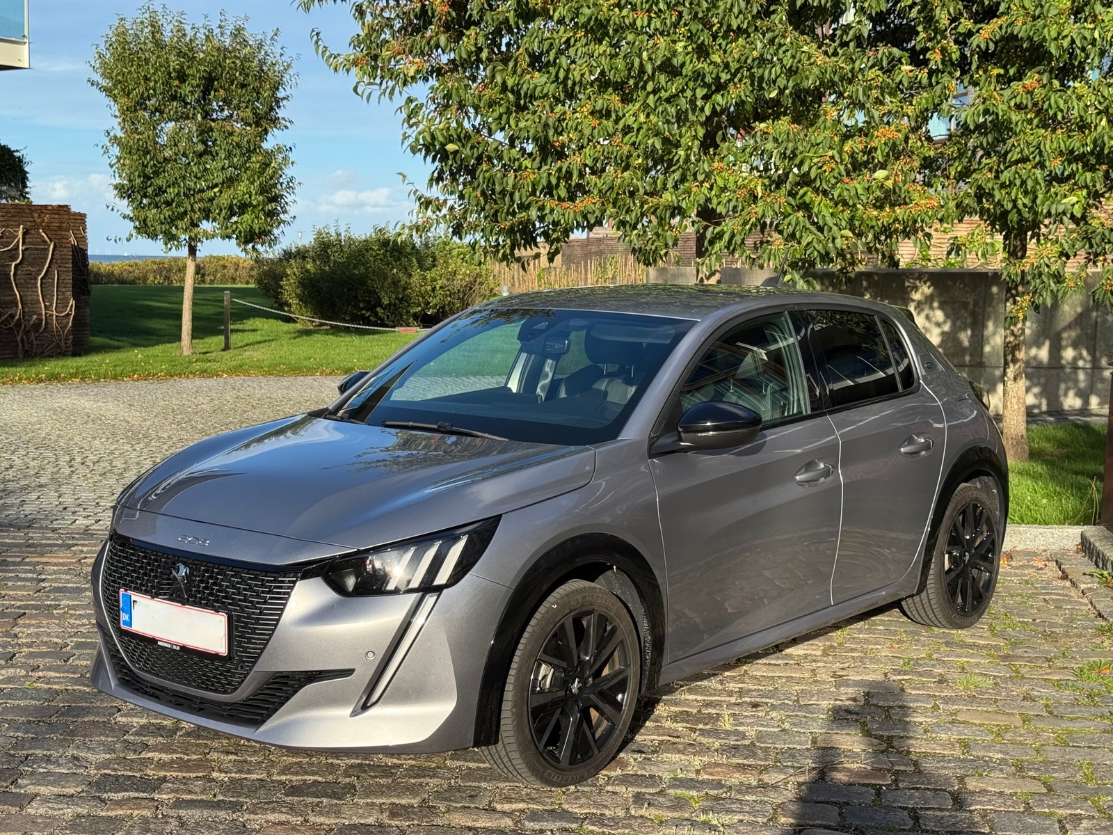 Peugeot e-208 til salg hos Nabilli