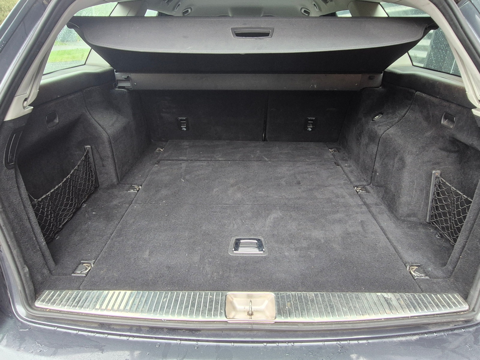 Mercedes E200 til salg hos Nabilli