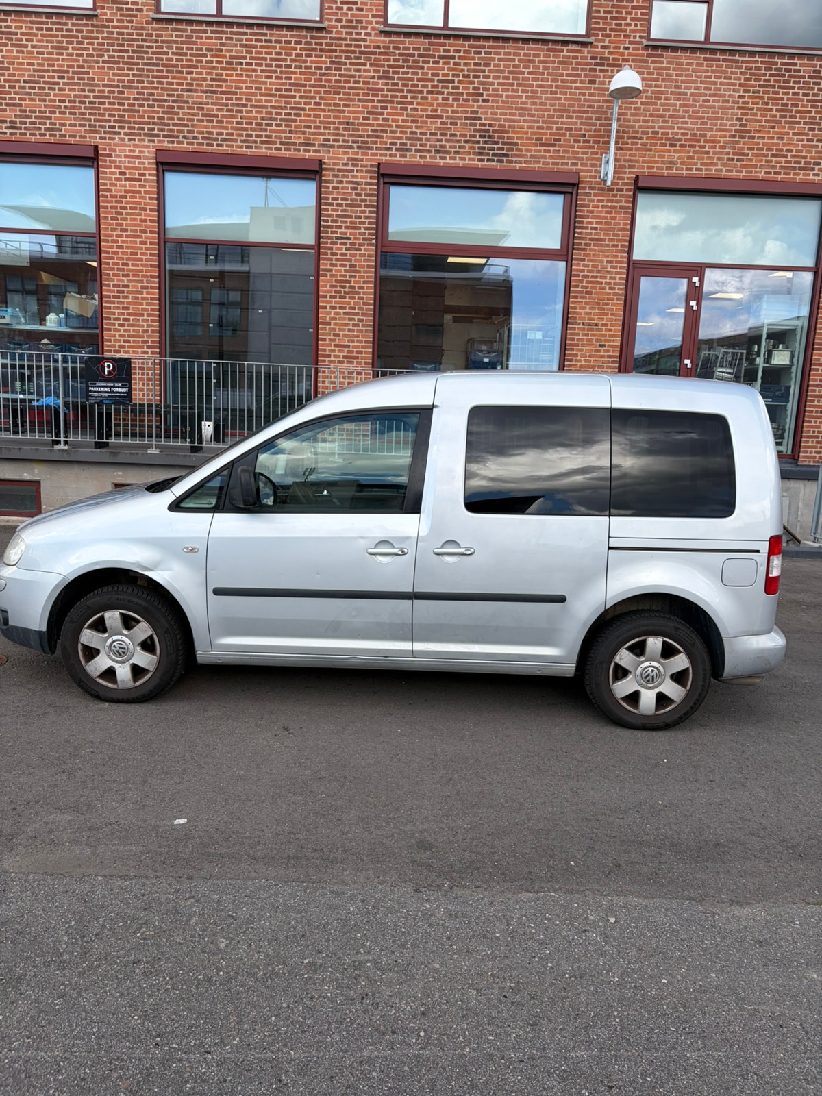 VW Caddy til salg hos Nabilli