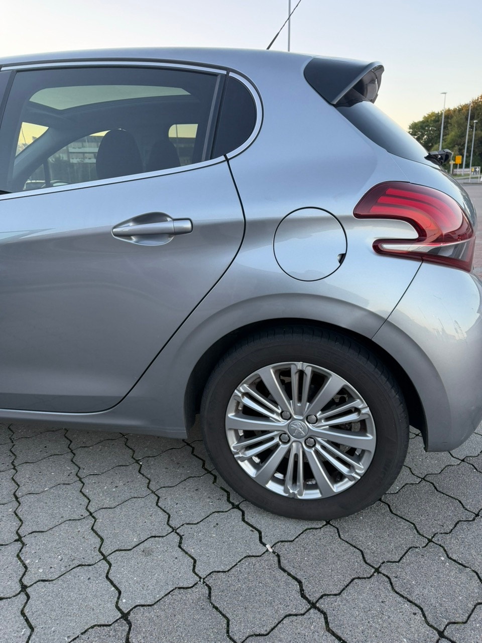 Peugeot 208 – billede 9