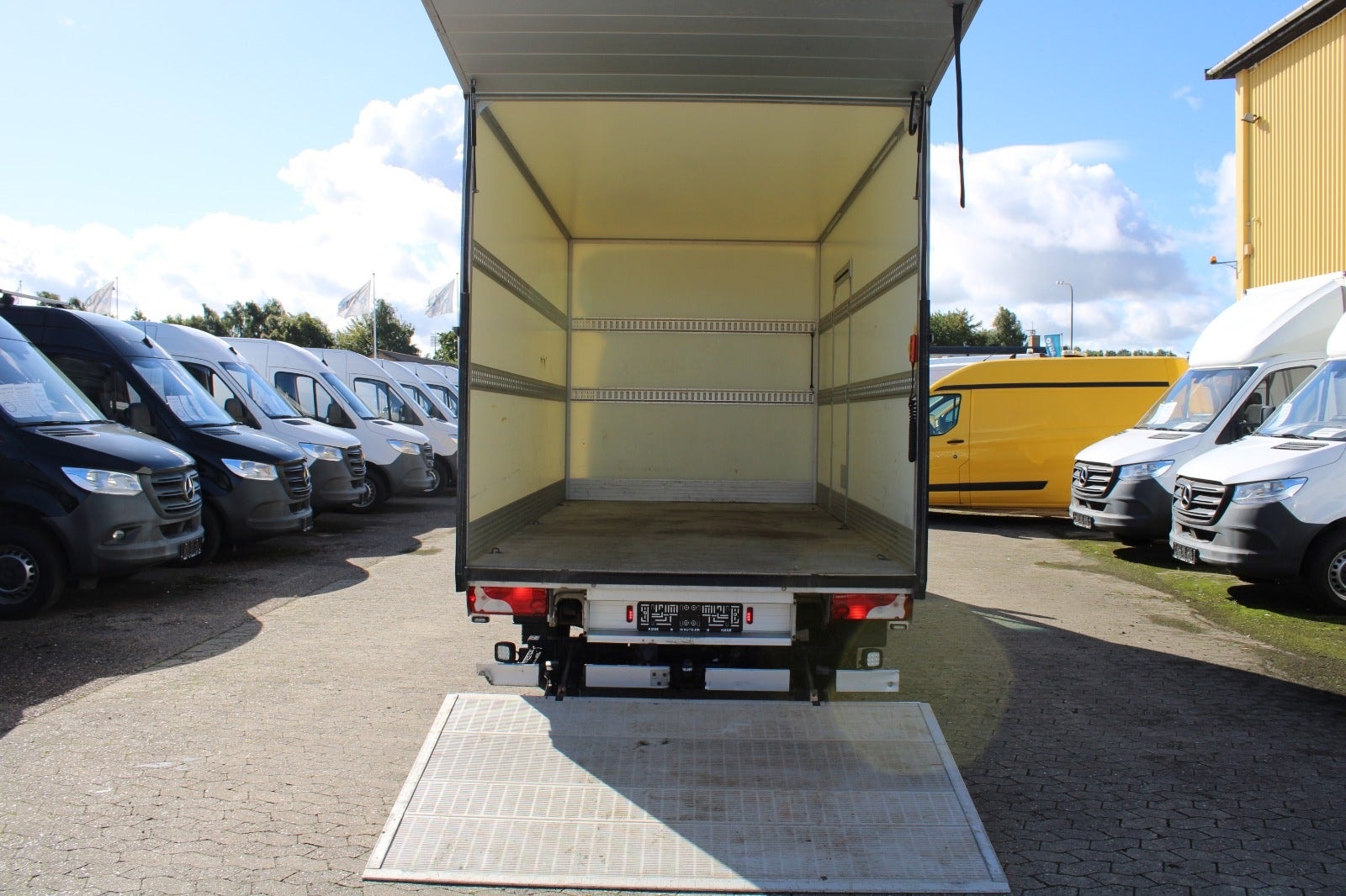 Mercedes Sprinter 317 til salg hos Nabilli