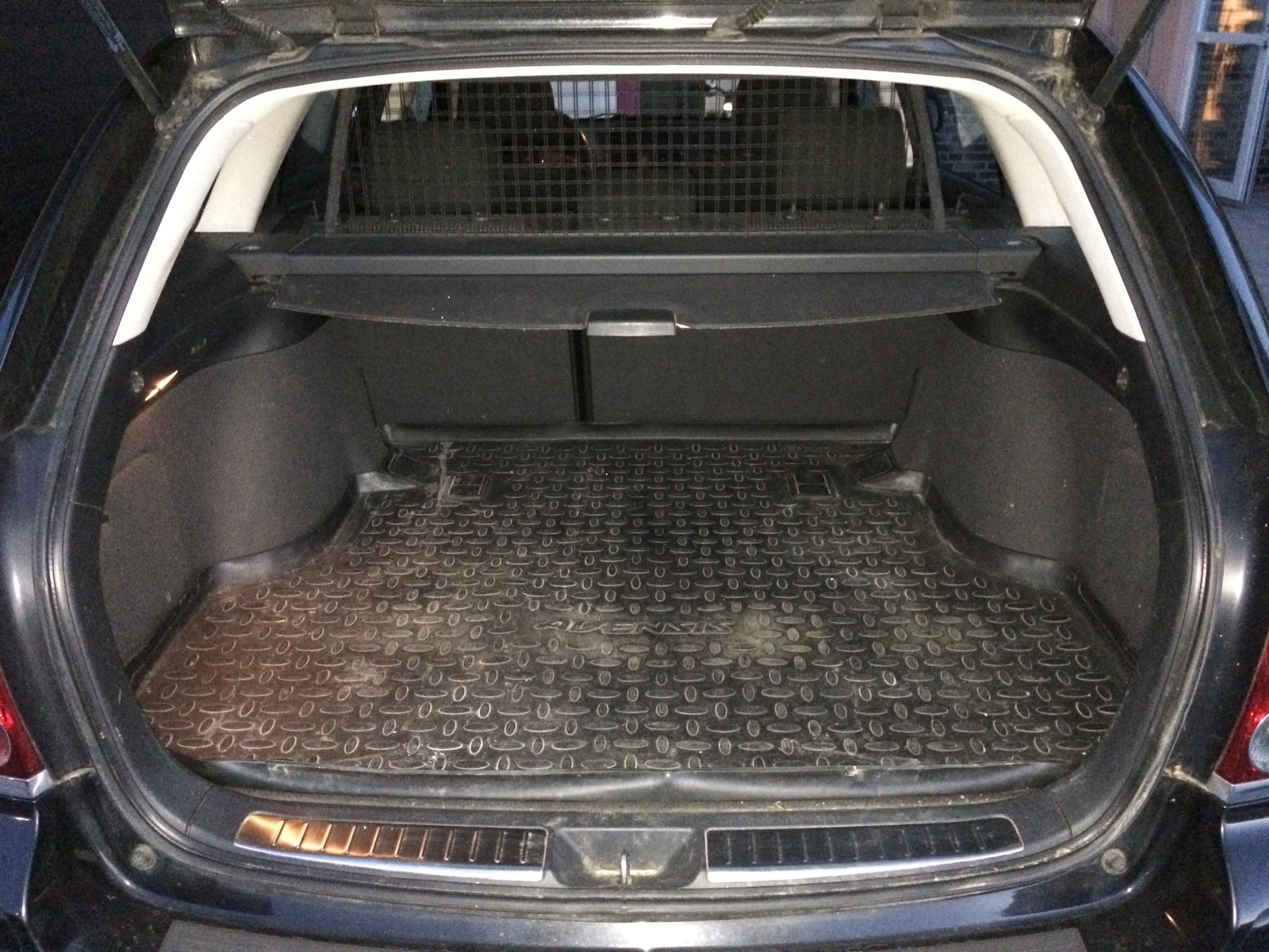 Toyota Avensis til salg hos Nabilli
