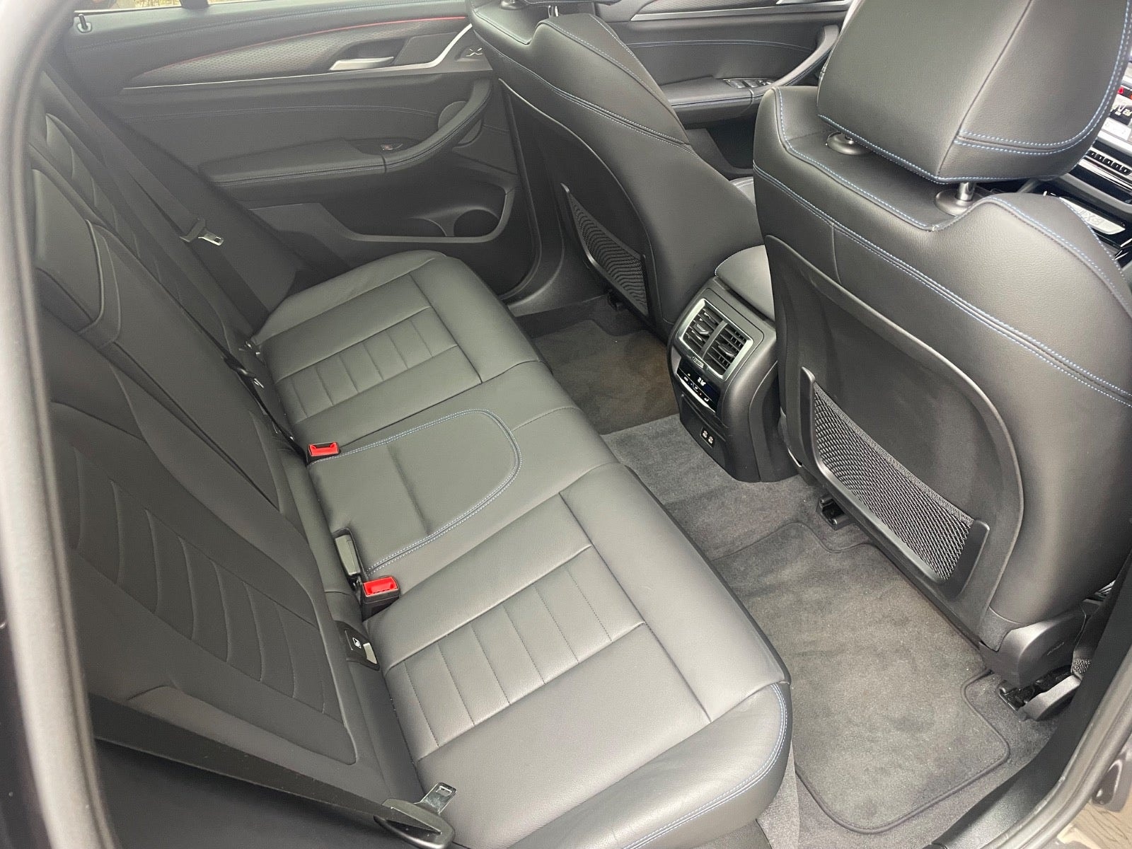 BMW iX3 til salg hos Nabilli