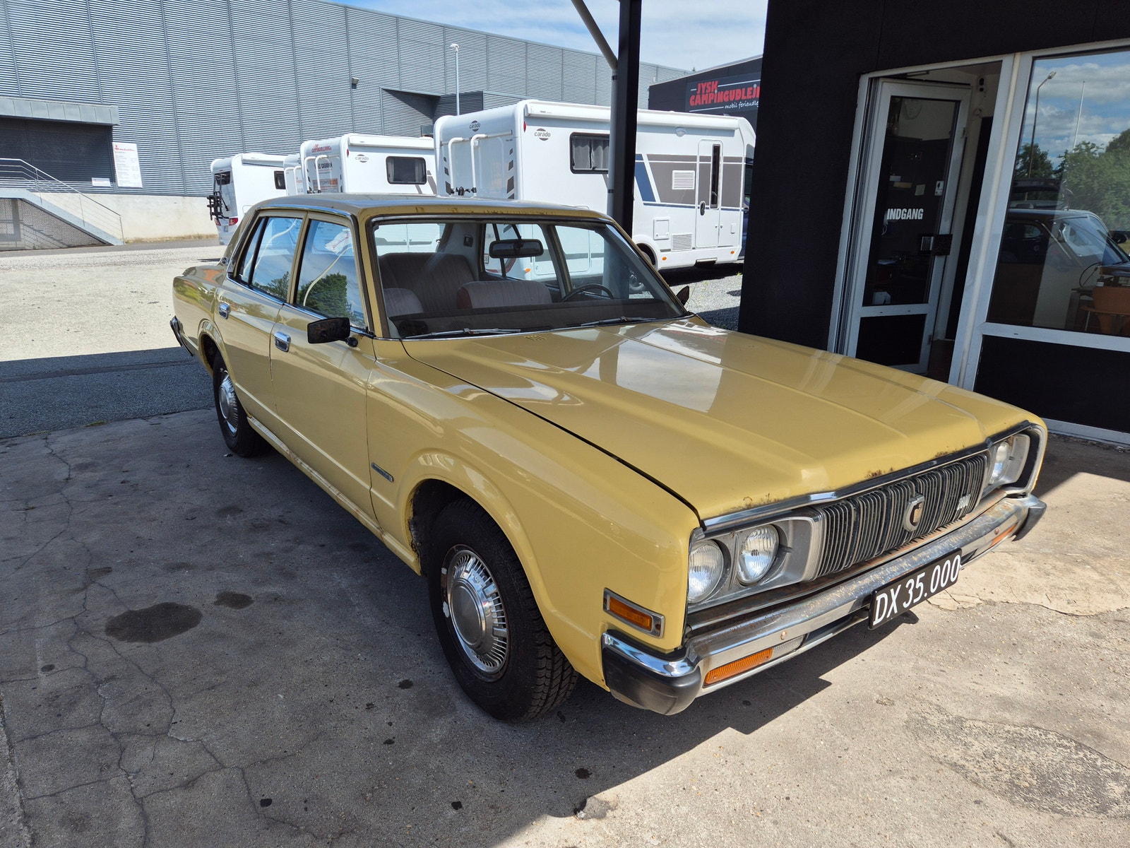 Toyota Crown til salg hos Nabilli