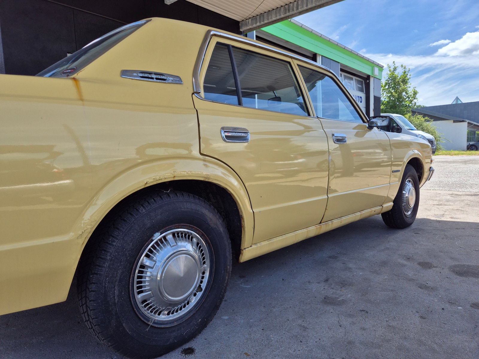 Toyota Crown til salg hos Nabilli