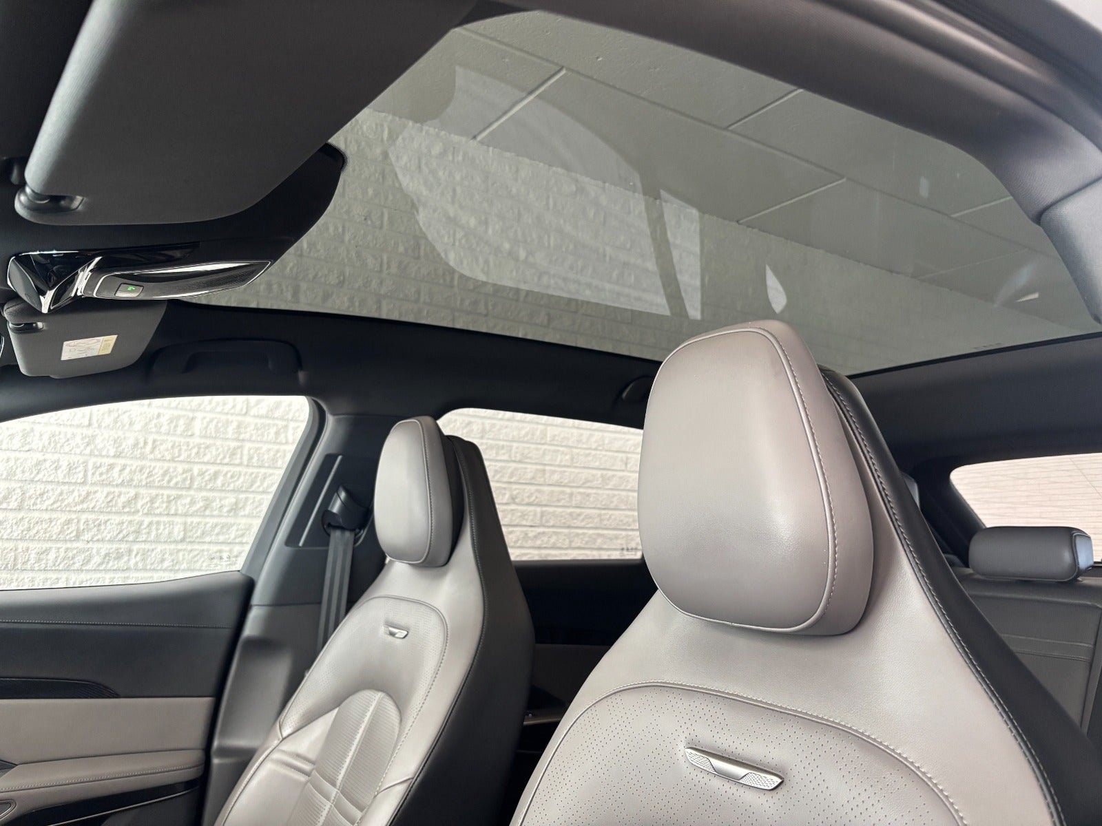 Hongqi EHS7 til salg hos Nabilli