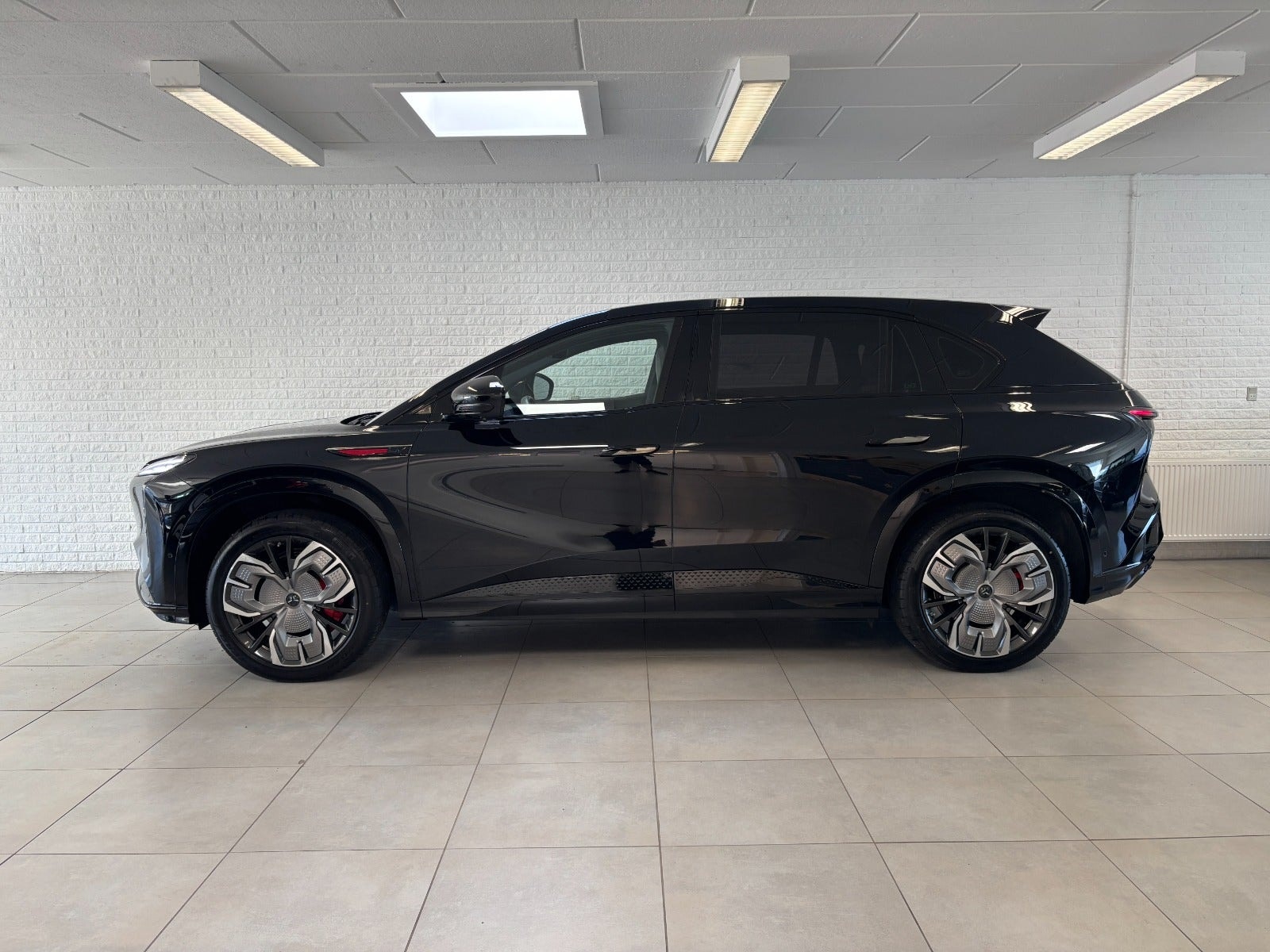 Hongqi EHS7 til salg hos Nabilli
