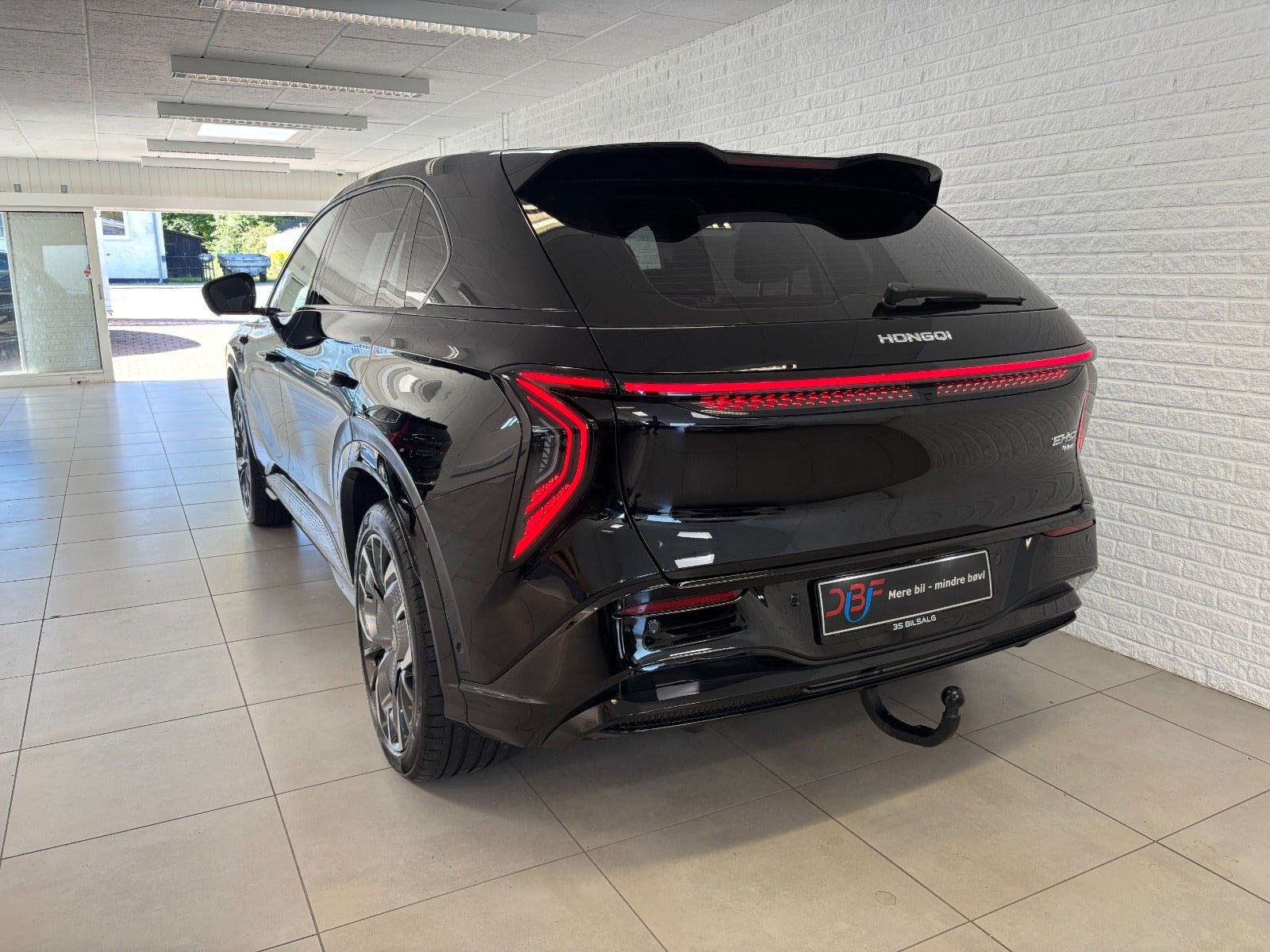 Hongqi EHS7 til salg hos Nabilli